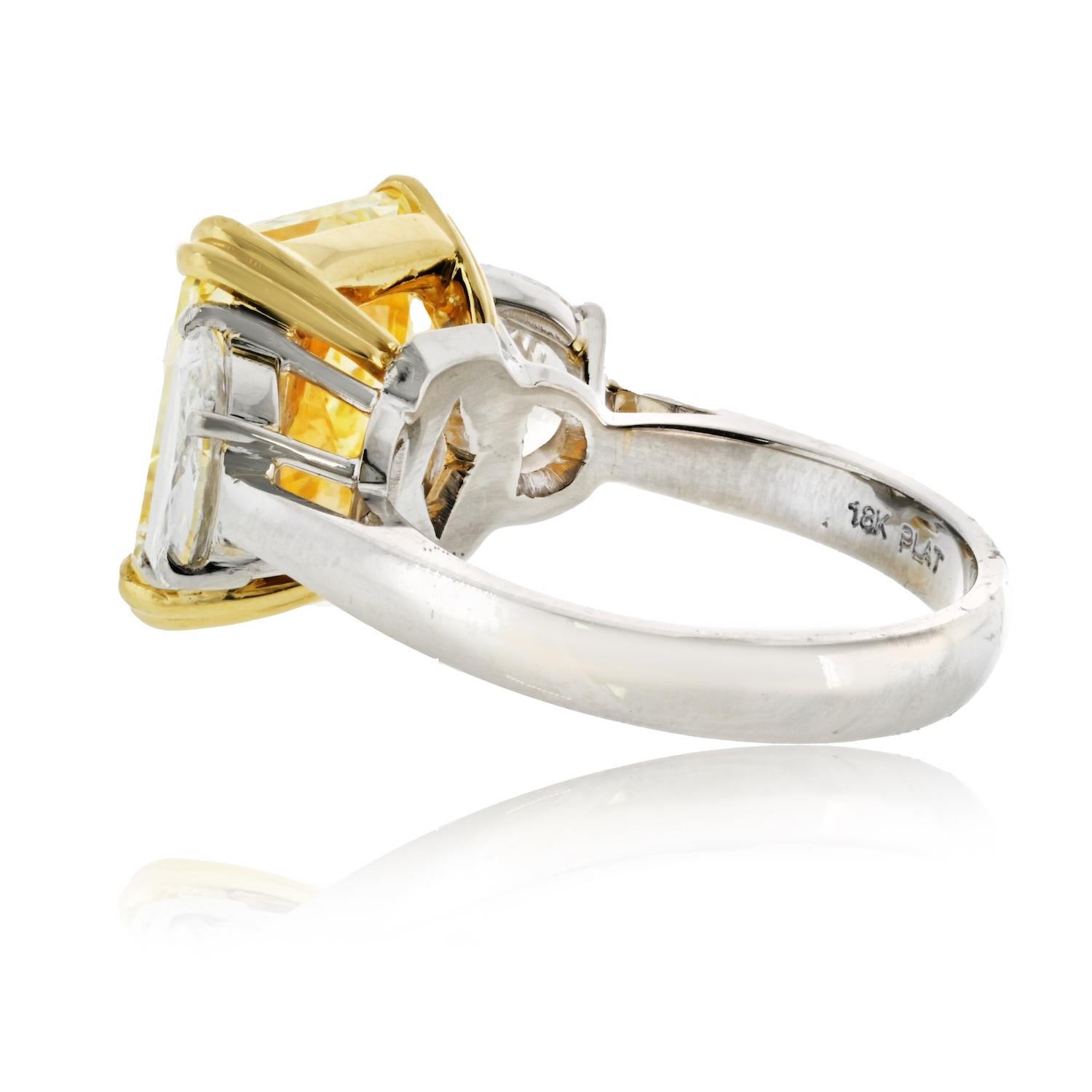 Taille radiant Bague de fiançailles à trois pierres en diamant de 7,53 carats à taille rayonnante Fancy Yellow en vente