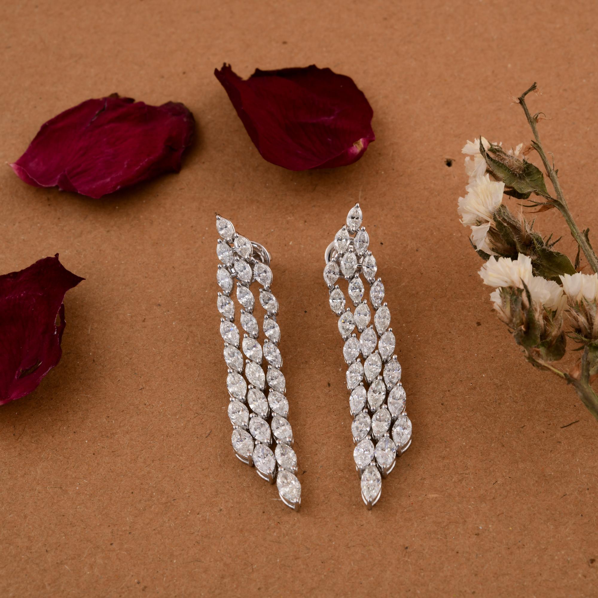 Moderne Boucles d'oreilles chandelier en diamant taille brillant de 7,53 carats SI/H en or blanc 14 carats en vente