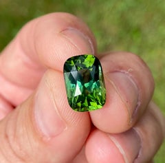 7.54 Ct. VIVID GREEN Tourmaline natural loose gemstone, cushion, From Nigeria