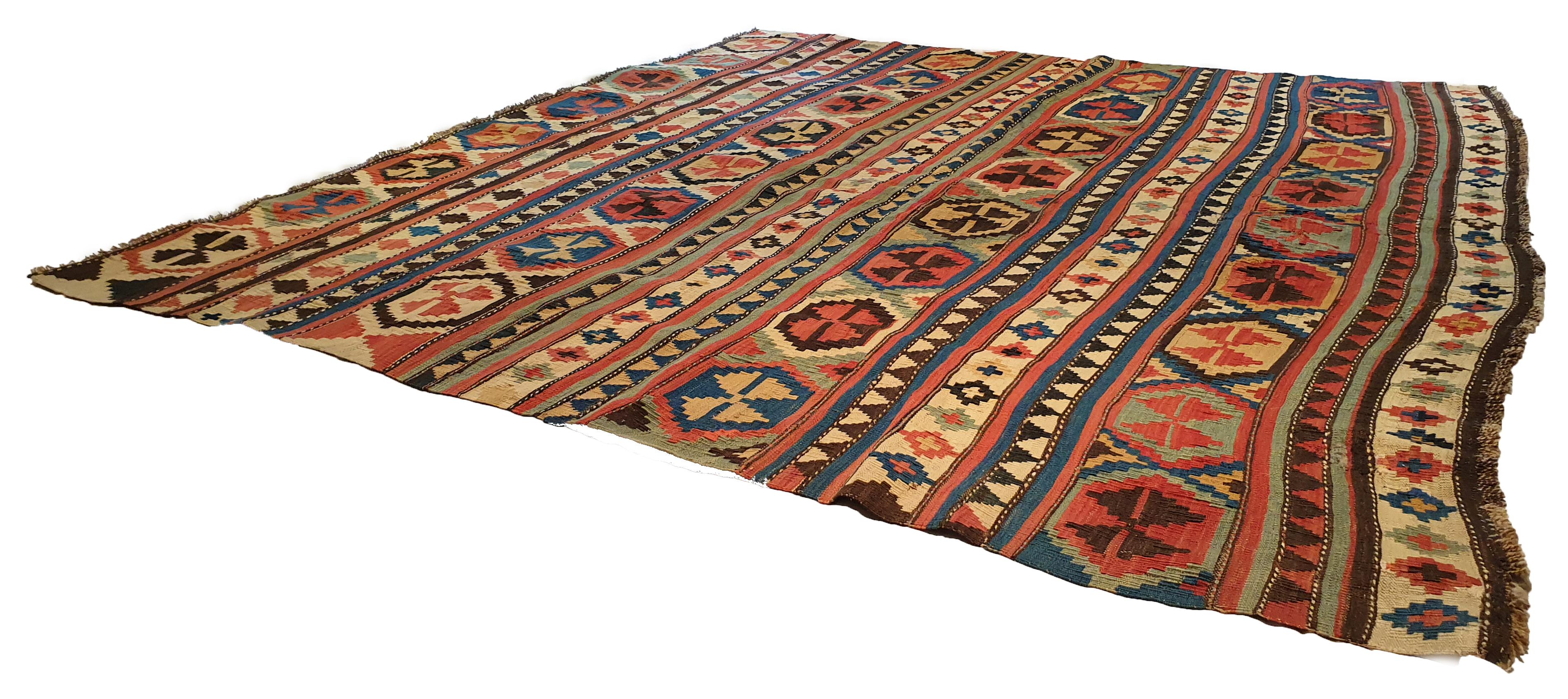 754 - Kilim from the Late 19th Century Caucasian In Excellent Condition In Paris, FR