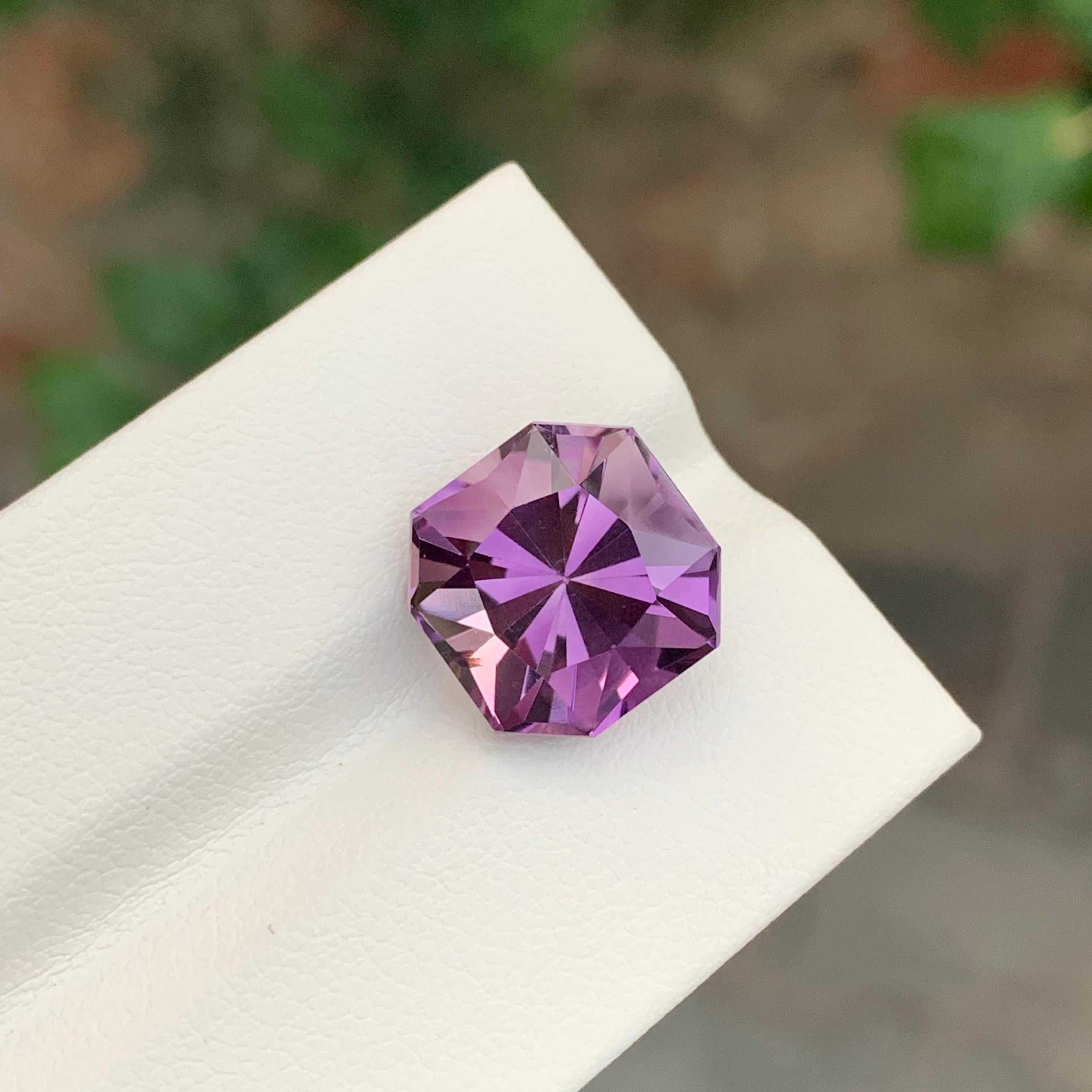 Arts and Crafts 7.55 Carat Natural Loose Amethyst Square Shape Gemstone (Améthyste en vrac de forme carrée) en vente