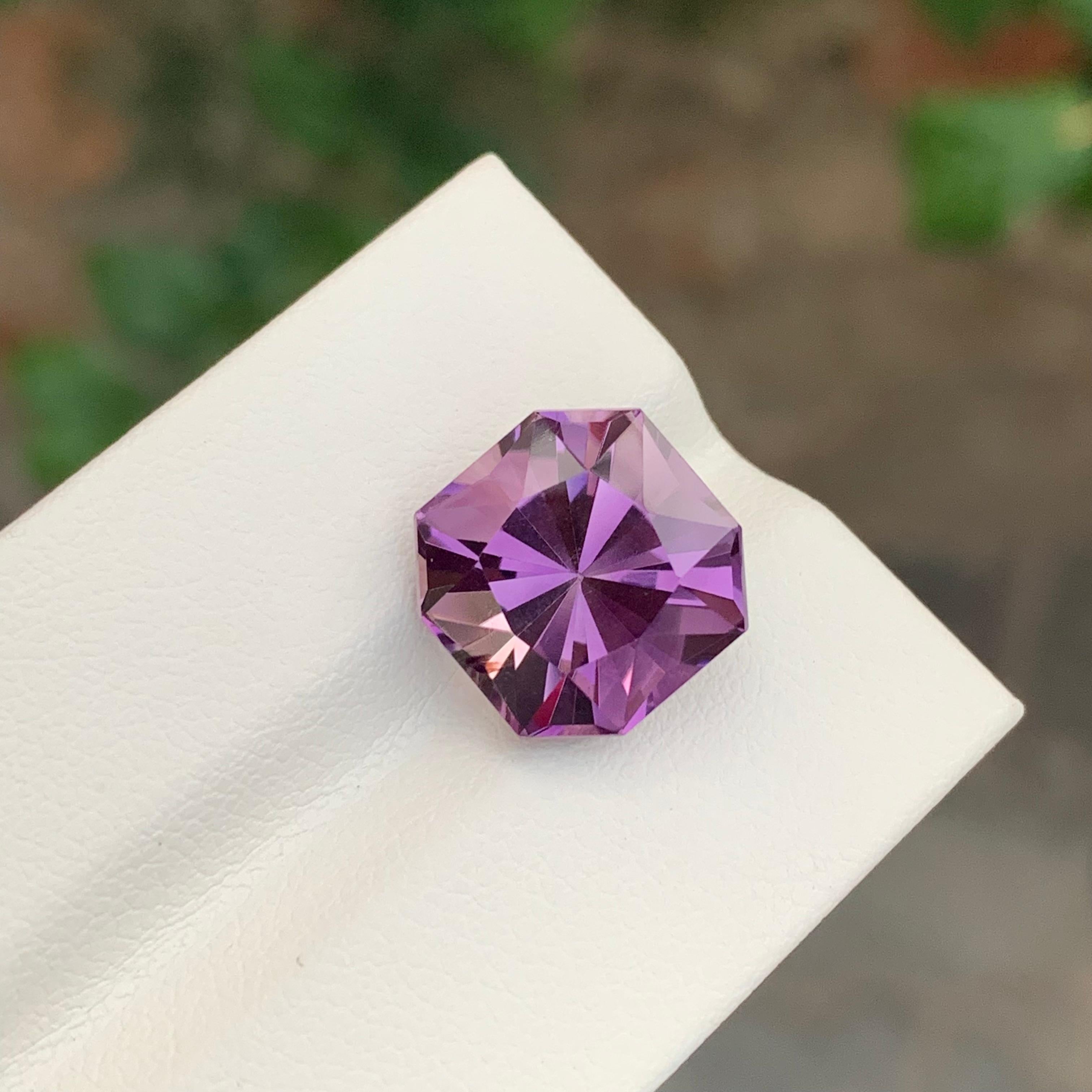 Taille carrée 7.55 Carat Natural Loose Amethyst Square Shape Gemstone (Améthyste en vrac de forme carrée) en vente