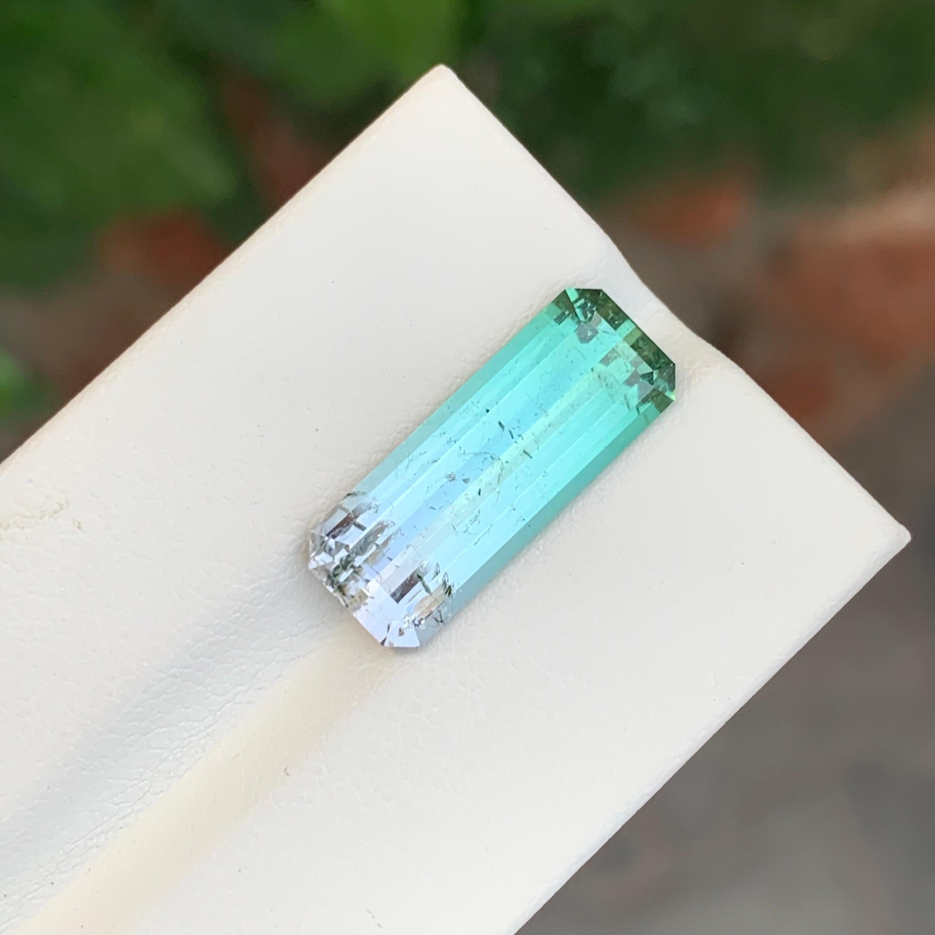 7.55 Carat Natural Loose Bi Colour Tourmaline Long Emerald Shape Gemstone In New Condition For Sale In Peshawar, PK