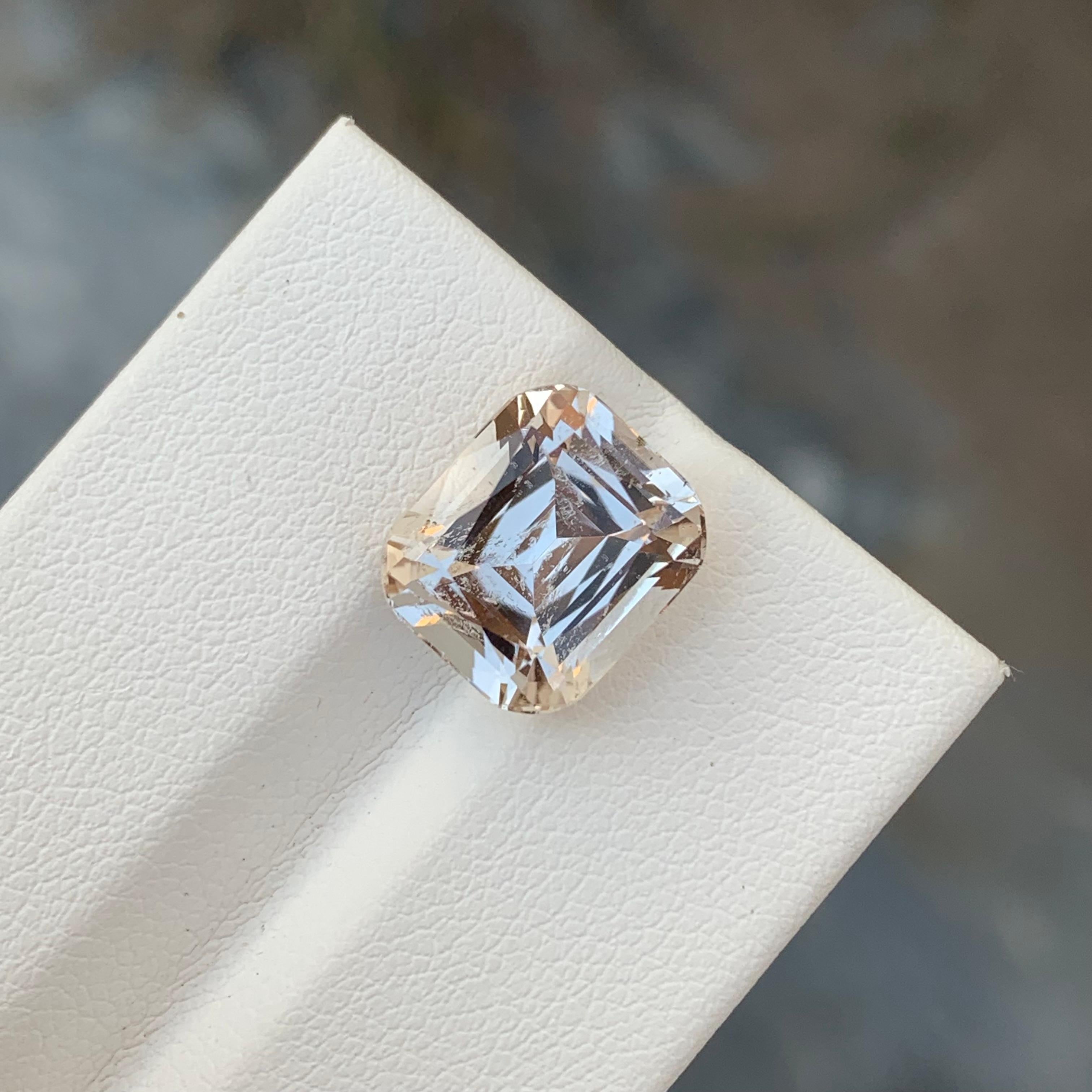 7,55 Karat natürlicher loser Goldtopas Kissenform Edelstein aus Erde Mine (Kissenschliff) im Angebot