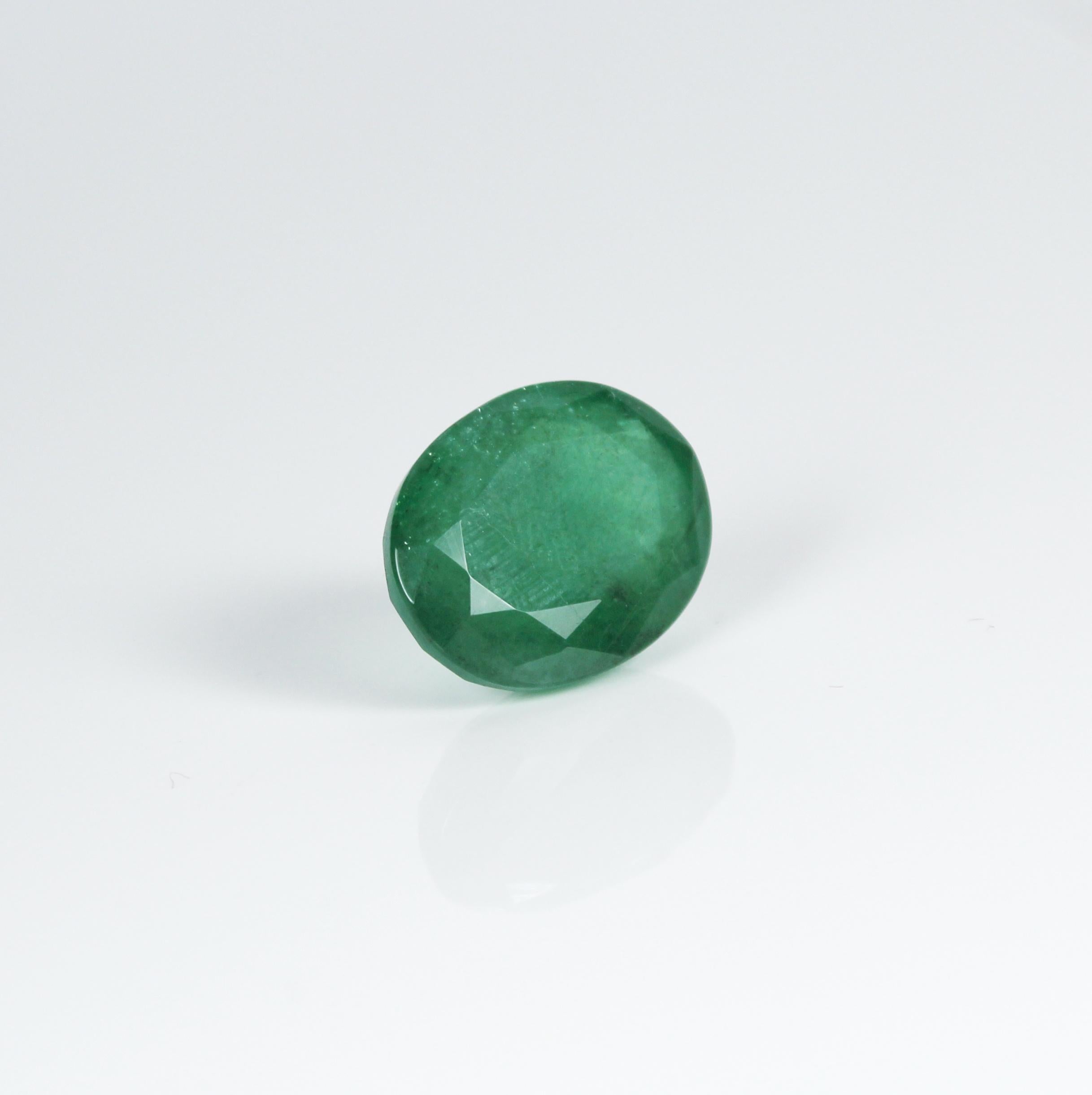 Women's or Men's 7.55 Carat Oval Cut Natural Zambian Emerald