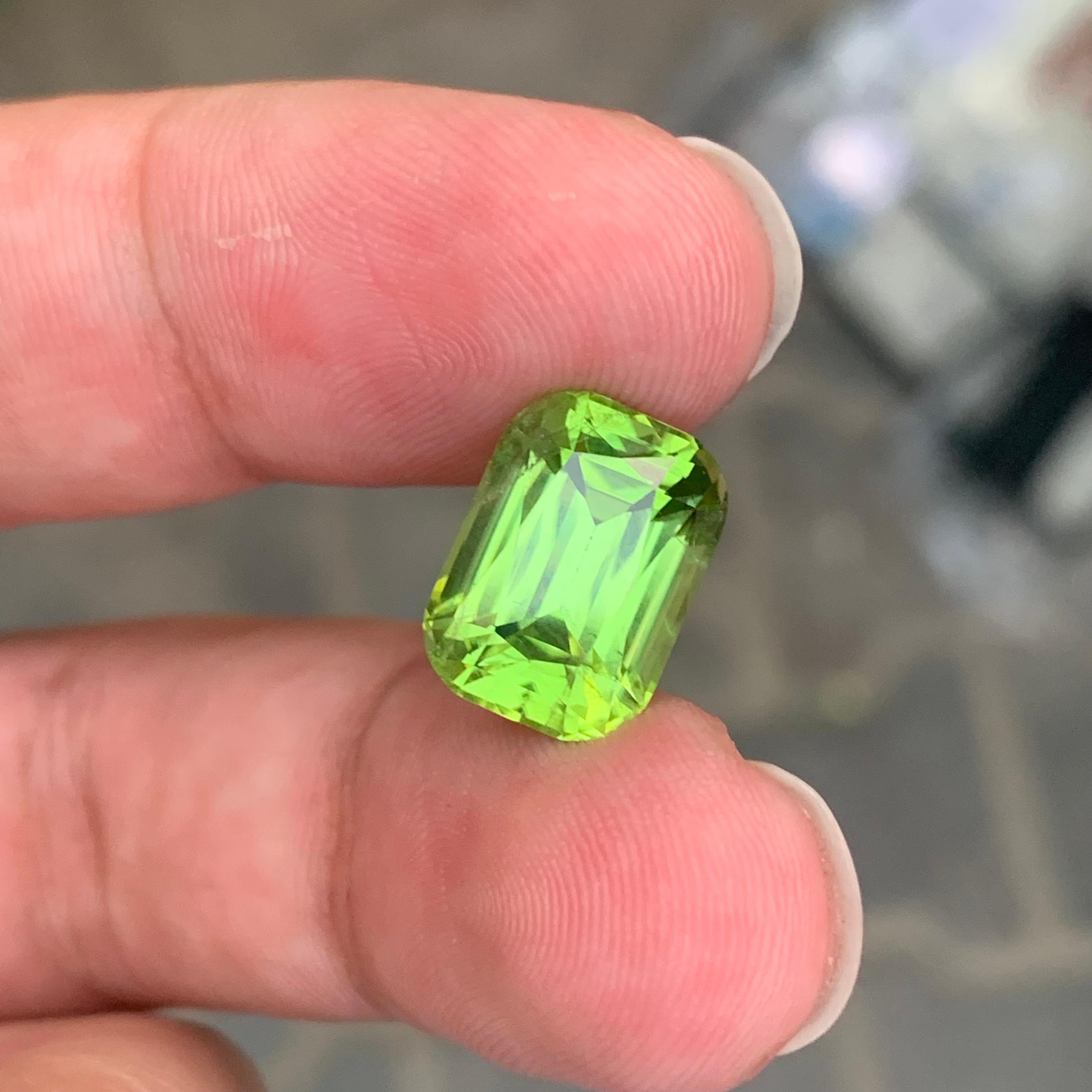 Arts and Crafts 7.55 Carats Peridot Natural Loose Gemstone Cushion Cut For Sale
