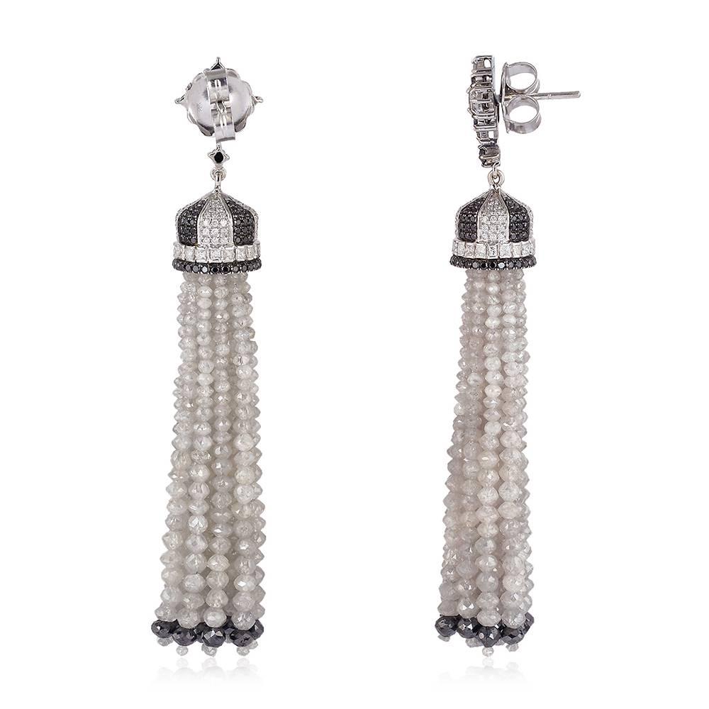 Stunning grey diamond Tassel earring enchanted by black and white diamonds around is one from a fairy tale. 

Closure: Push Post

18k: 11.348g
Diamond: 75.56ct,,,