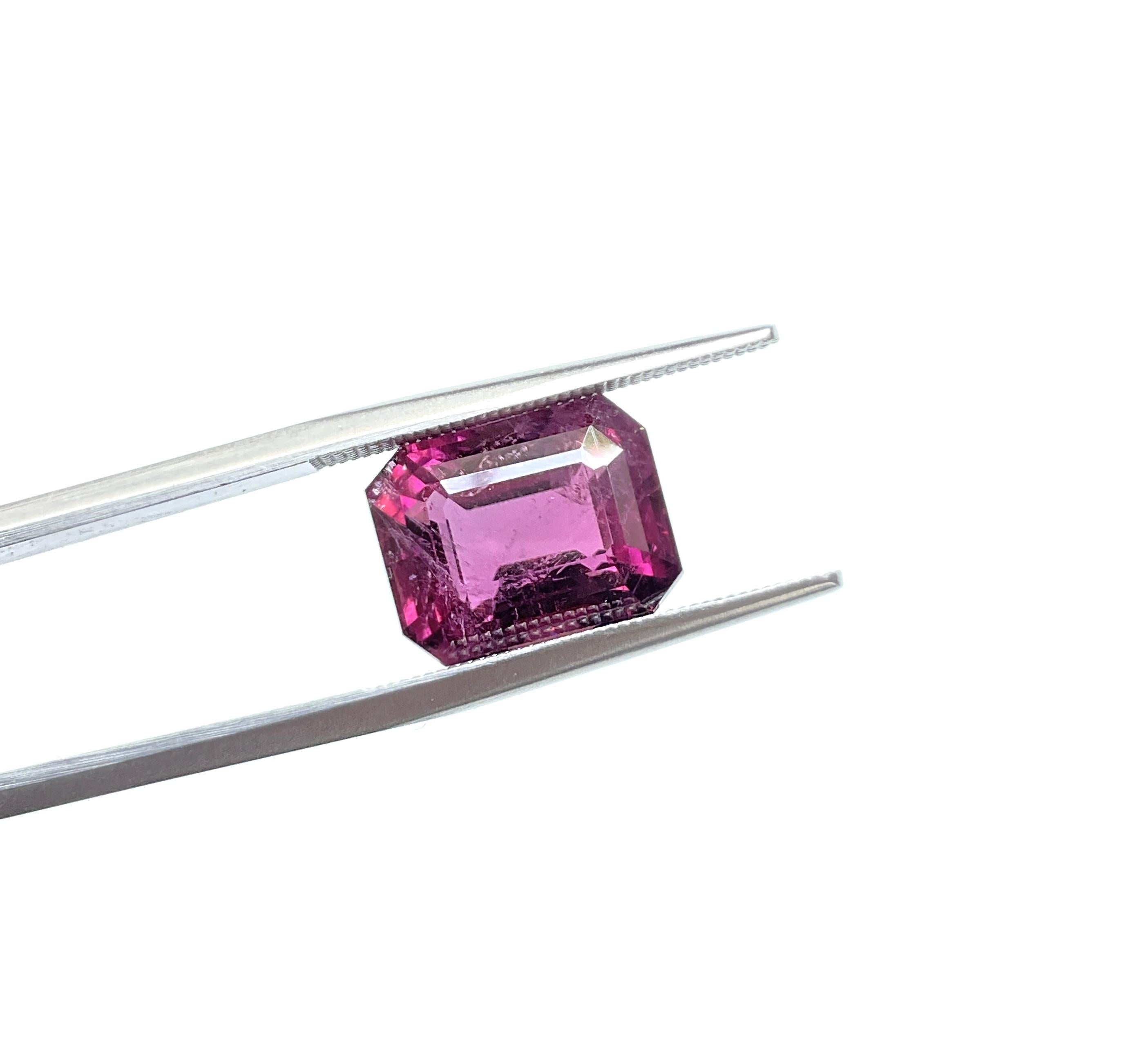 7.56 Carats Rubellite Tourmaline Octagon Cut Stone For Fine Jewelry Natural gem For Sale 1