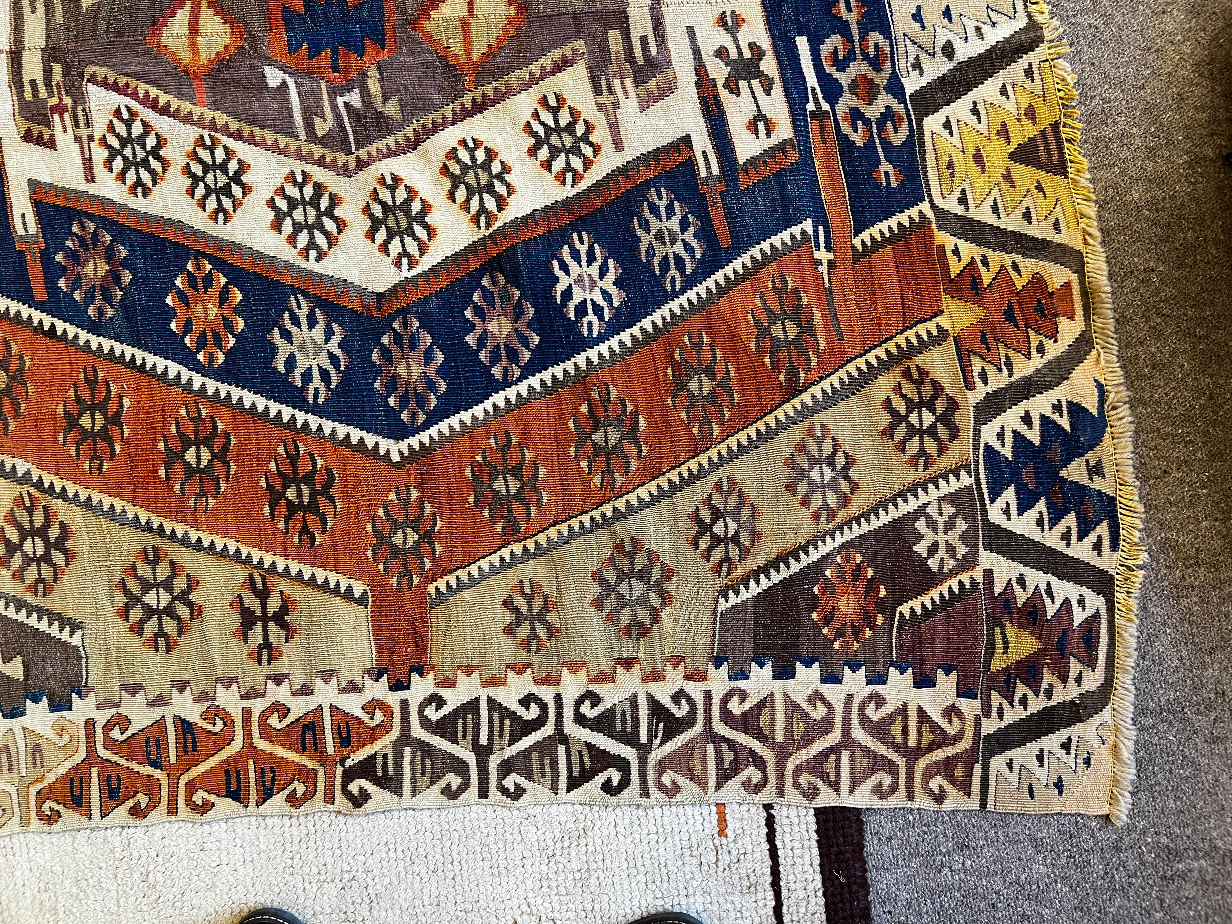 756 - Schöner türkischer Flachteppich oder Kelim aus der Mitte des 19. Jahrhunderts (Spätes 19. Jahrhundert) im Angebot