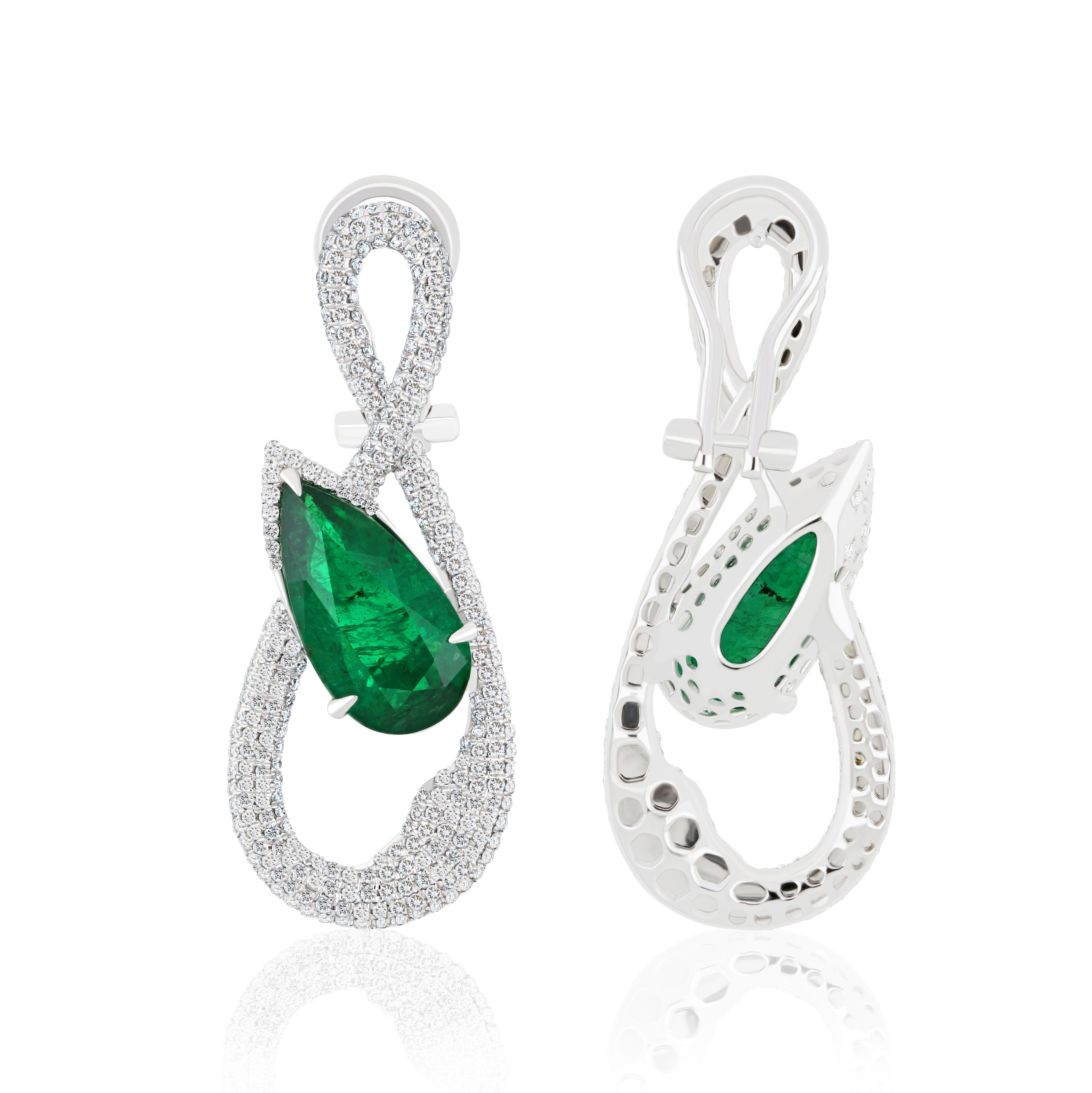 Pear Cut  7.56Cts Emerald & Diamond Earring in 18k White Gold for Charismas Gift Earring  For Sale