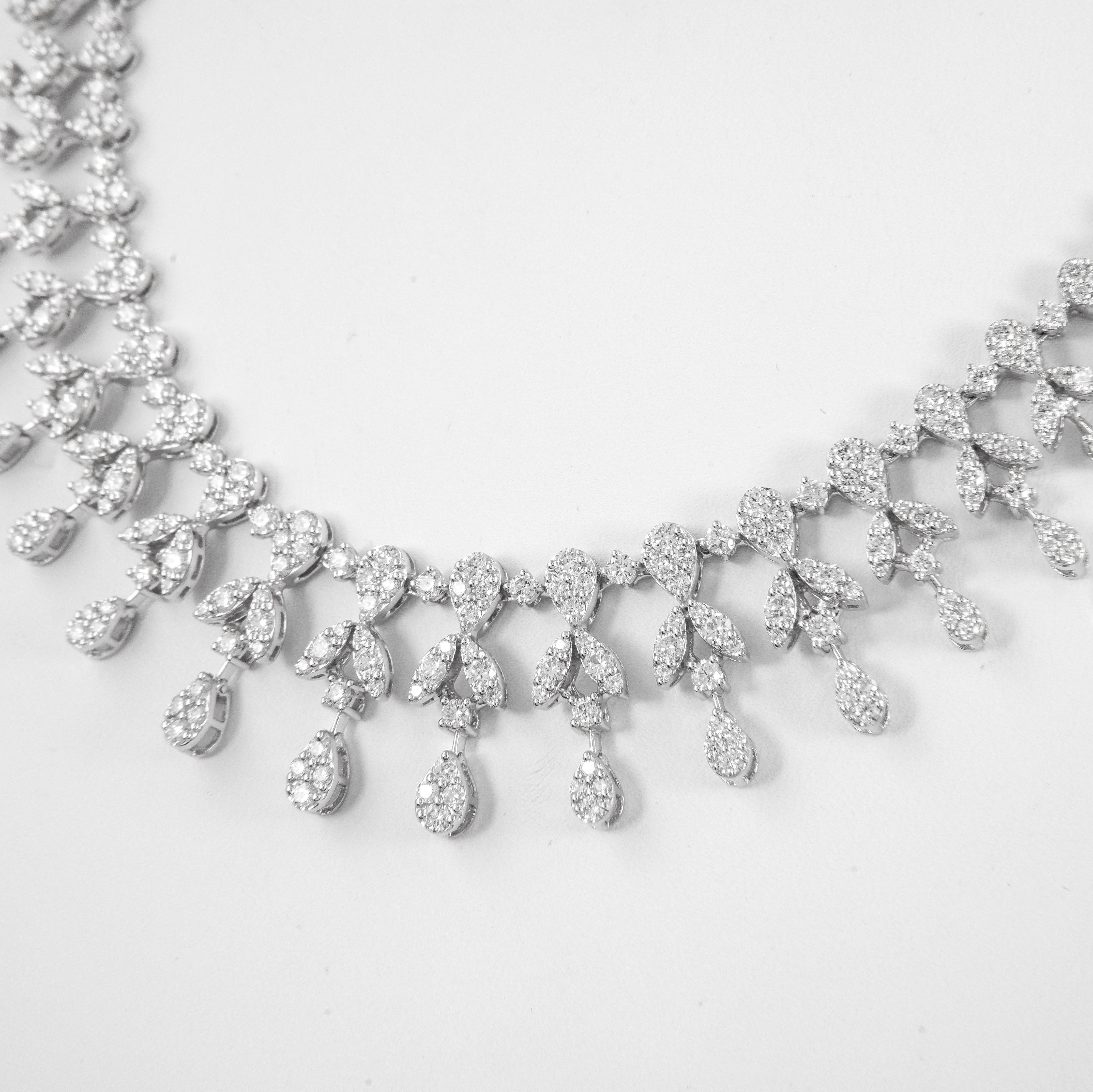 Exquisite grand multi diamond necklace. 
341 round brilliant diamonds, 7.57 carats. Approximately H/I color and VS2/SI1 clarity. 18k white gold, 36.22 grams, 17 inches.
Accommodated with an up to date appraisal by a GIA G.G. upon purchase, please