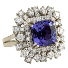 Exquisite Tanzanite & Diamond Ring: 14K White Gold Elegance