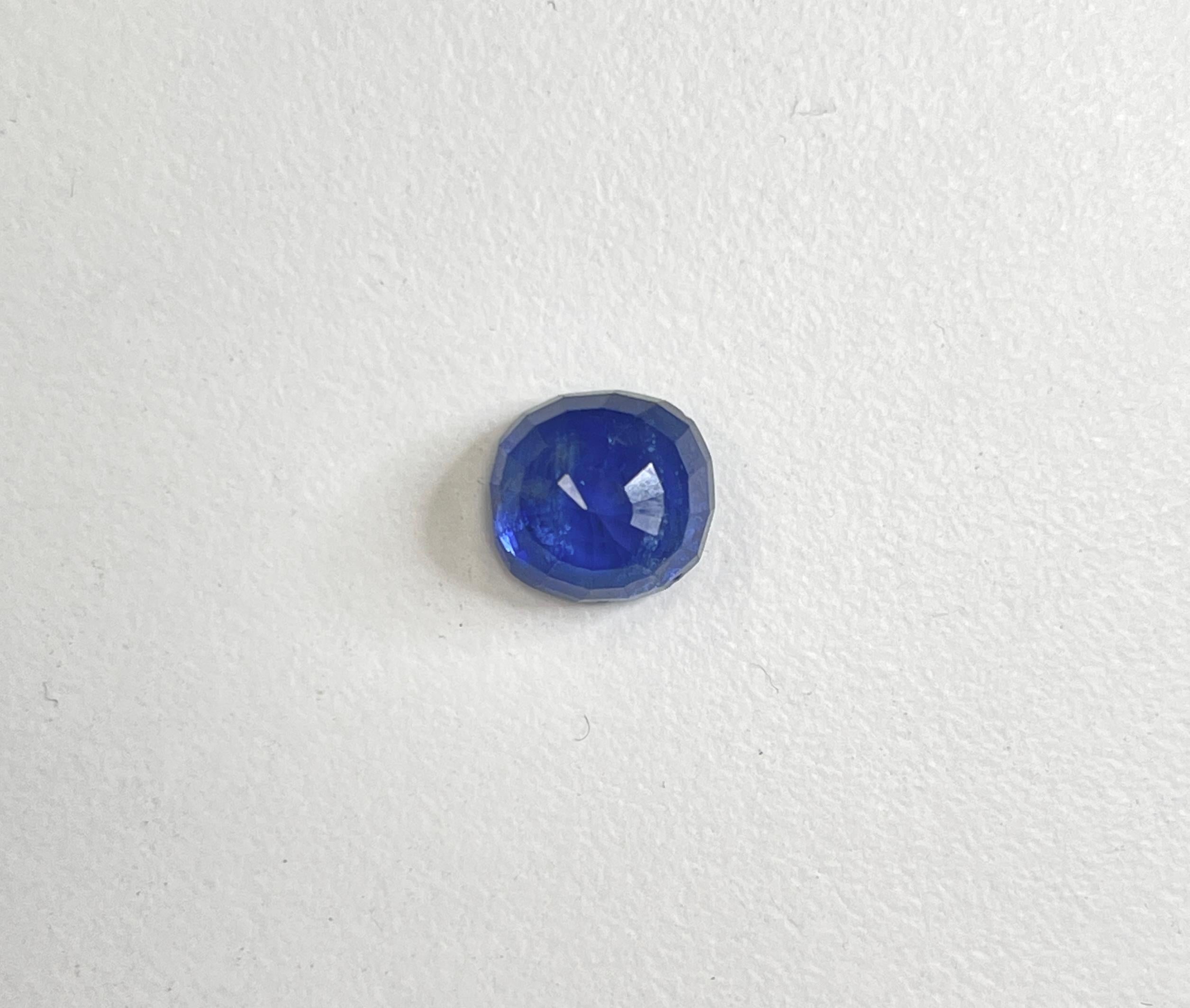 Pierre précieuse non sertie, saphir naturel bleu intense taille radiant de 7,58 carats Neuf à Great Neck, NY
