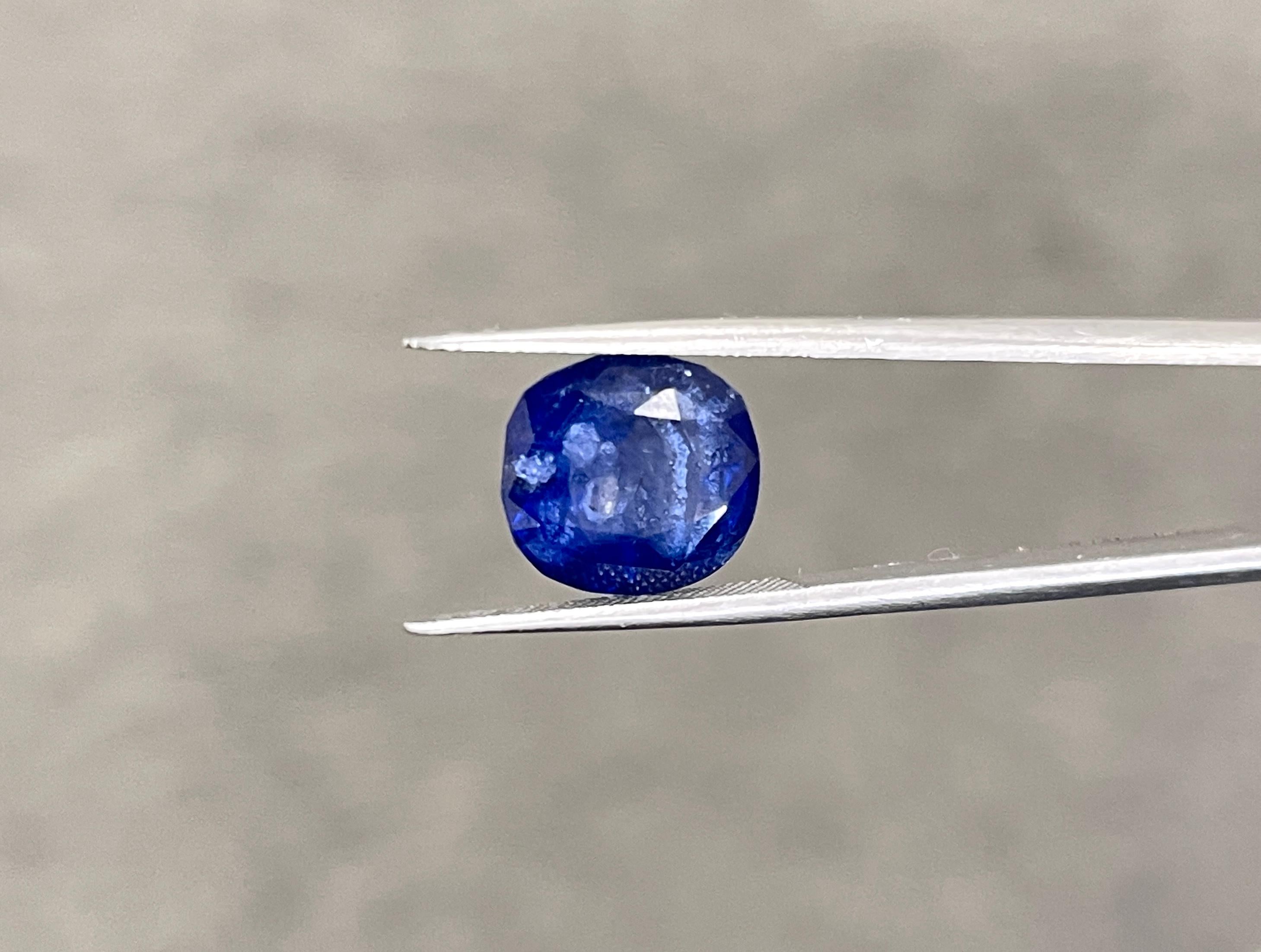  Pierre précieuse non sertie, saphir naturel bleu intense taille radiant de 7,58 carats Unisexe 