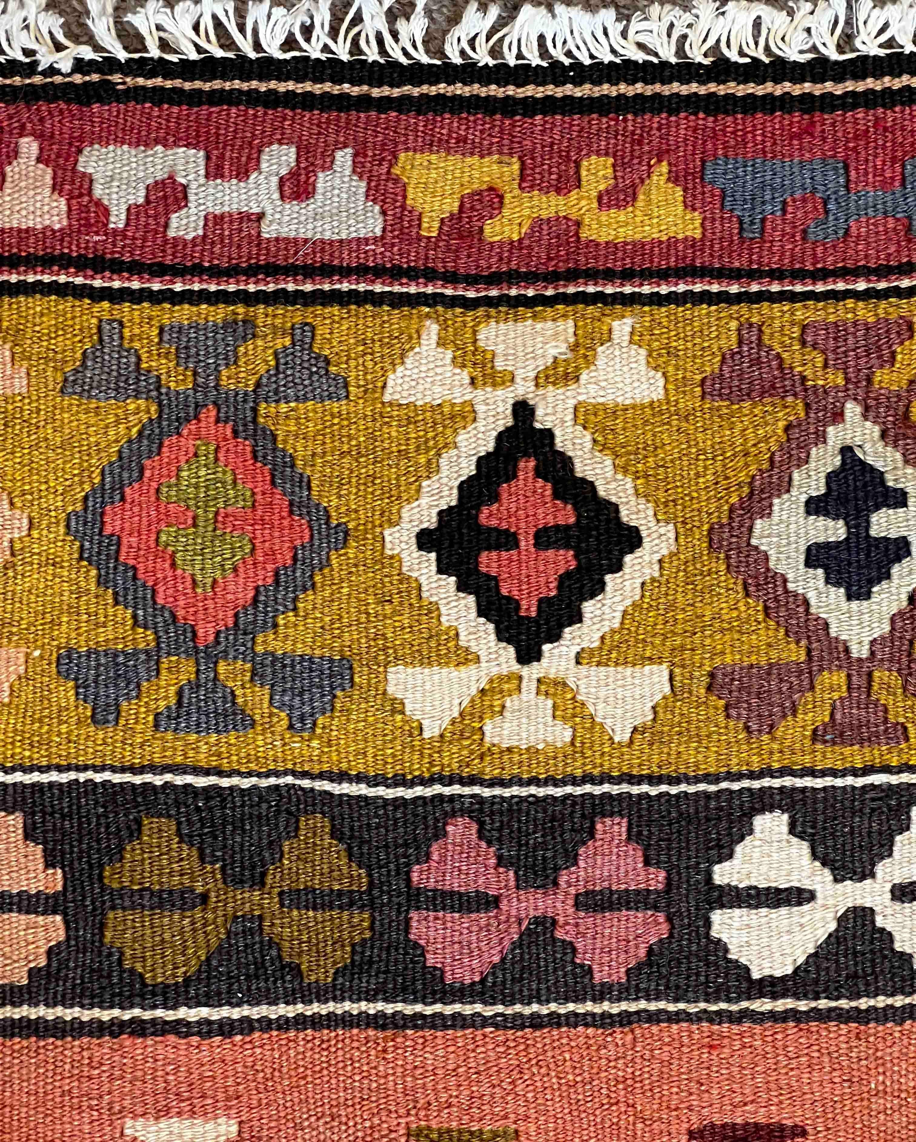758 - Joli Kilim d'Azerbaïdjan du 20ème siècle en vente 12