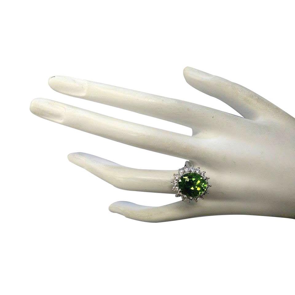 Natural Peridot Diamond Ring 14 Karat White Gold  In New Condition For Sale In Los Angeles, CA