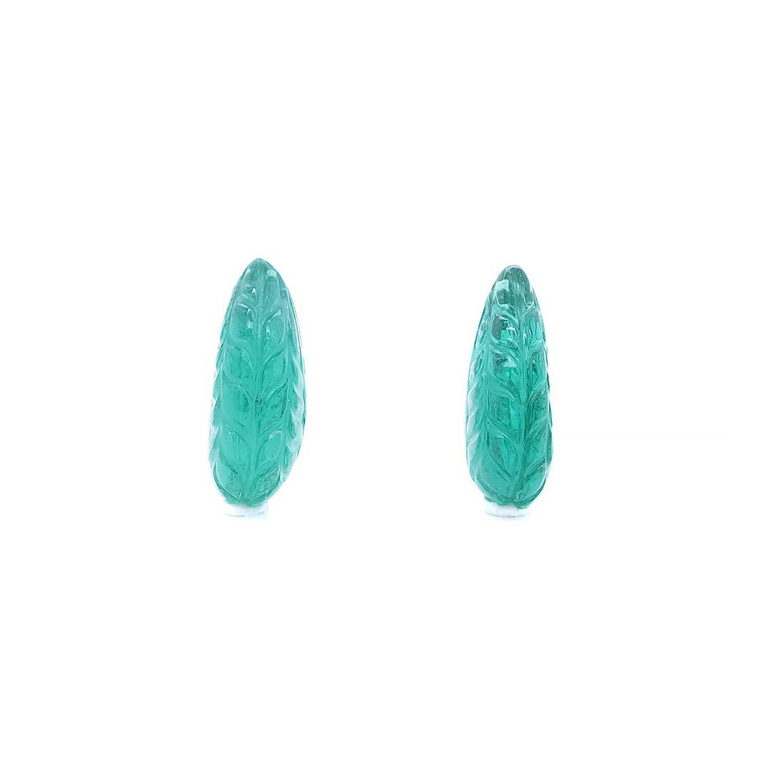Contemporary 7.59 Carat Pear Shaped Carved Colombian Emerald Cabochon, Pair