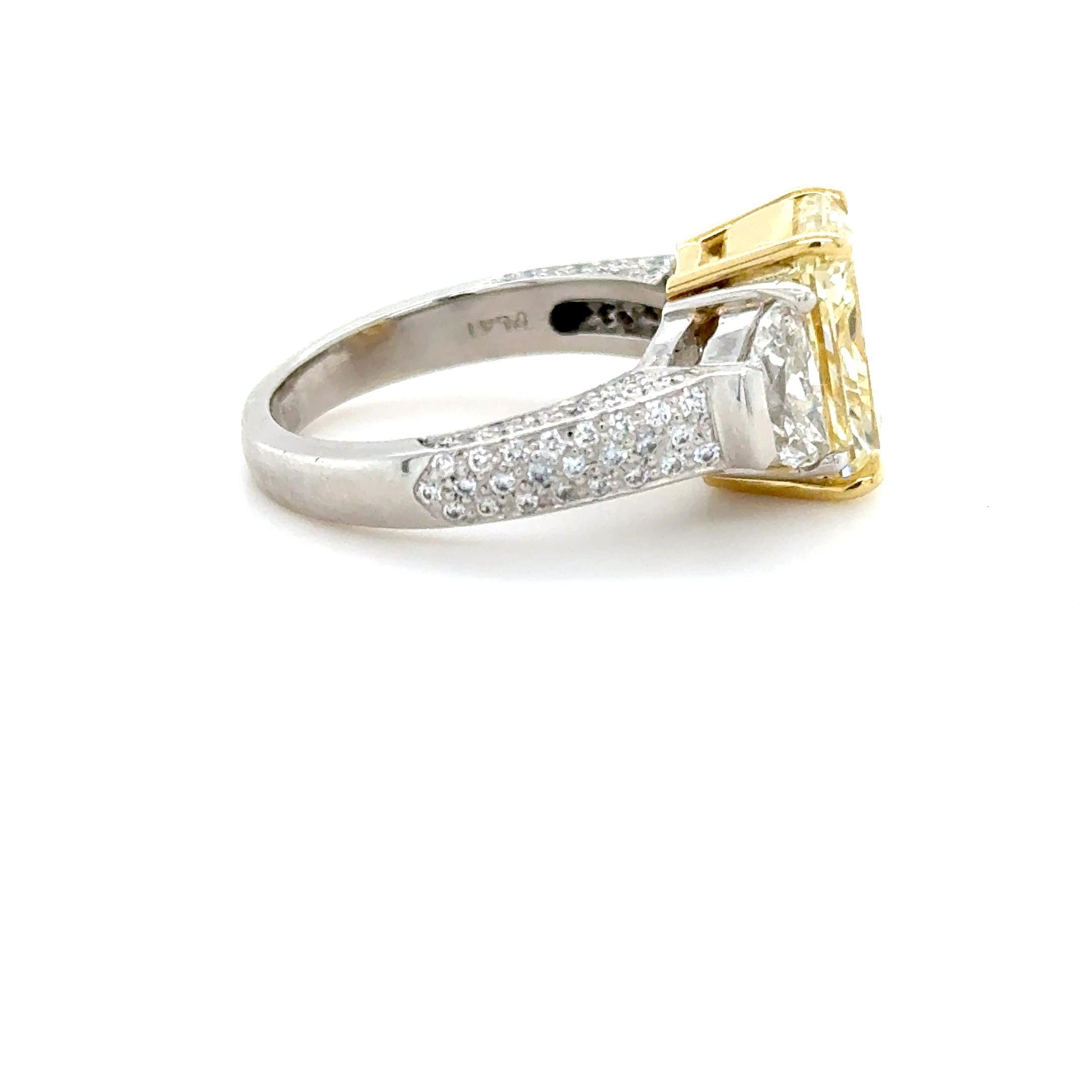 Bague de fiançailles en diamant de 7,59 carats Excellent état - En vente à Chicago, IL