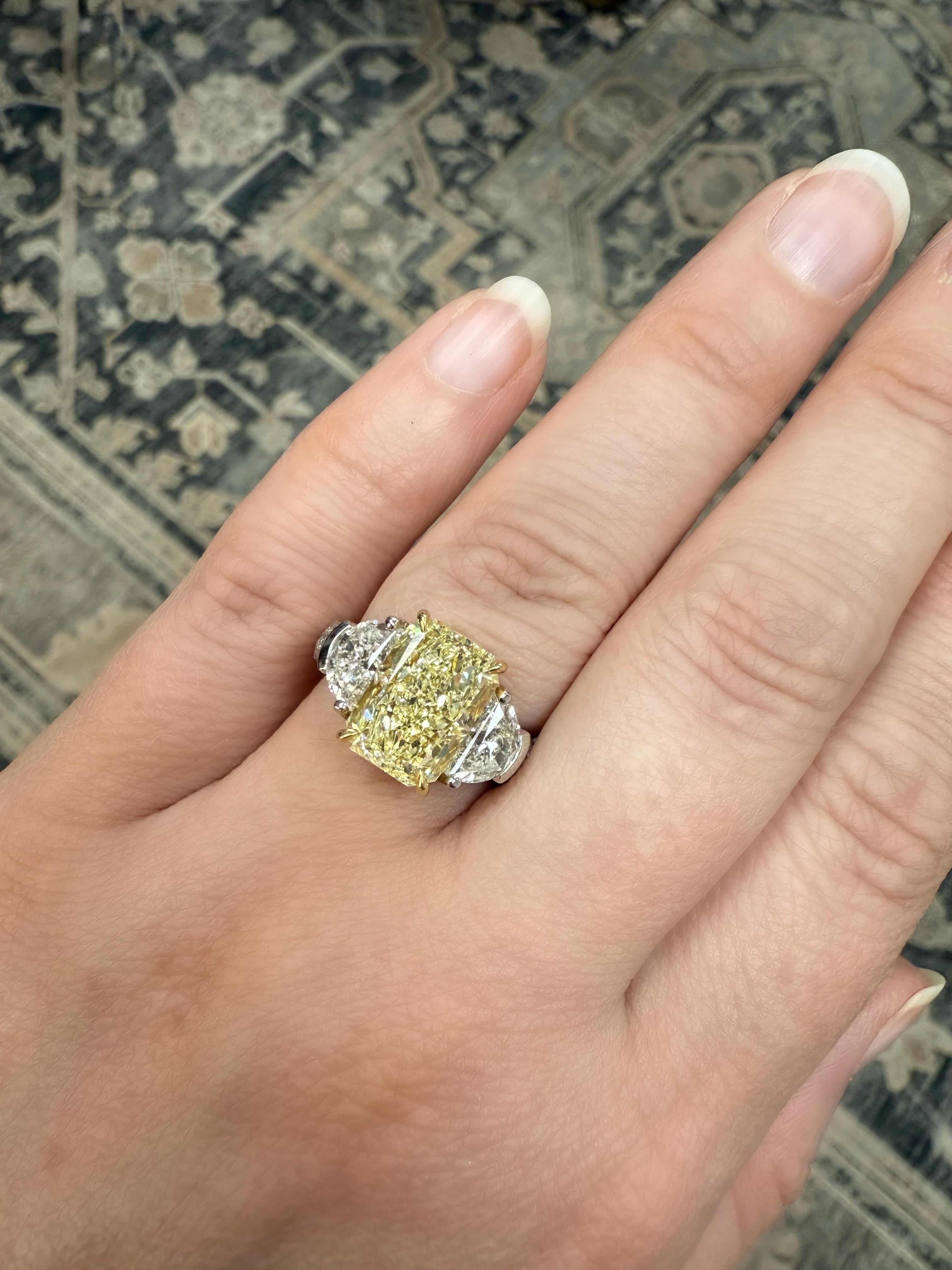 Bague de fiançailles en diamant de 7,59 carats Pour femmes en vente
