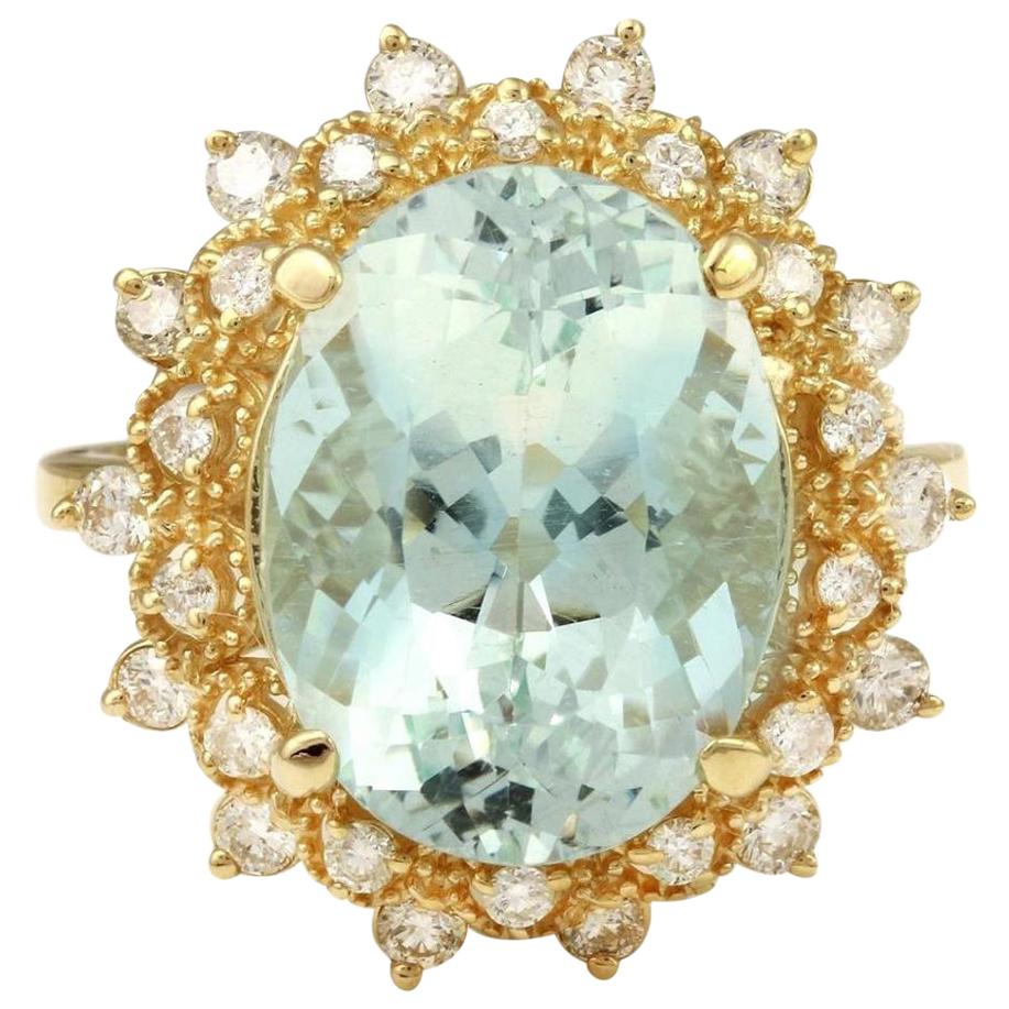 7.59 Carat Exquisite Natural Aquamarine and Diamond 14K Solid Yellow Gold Ring For Sale