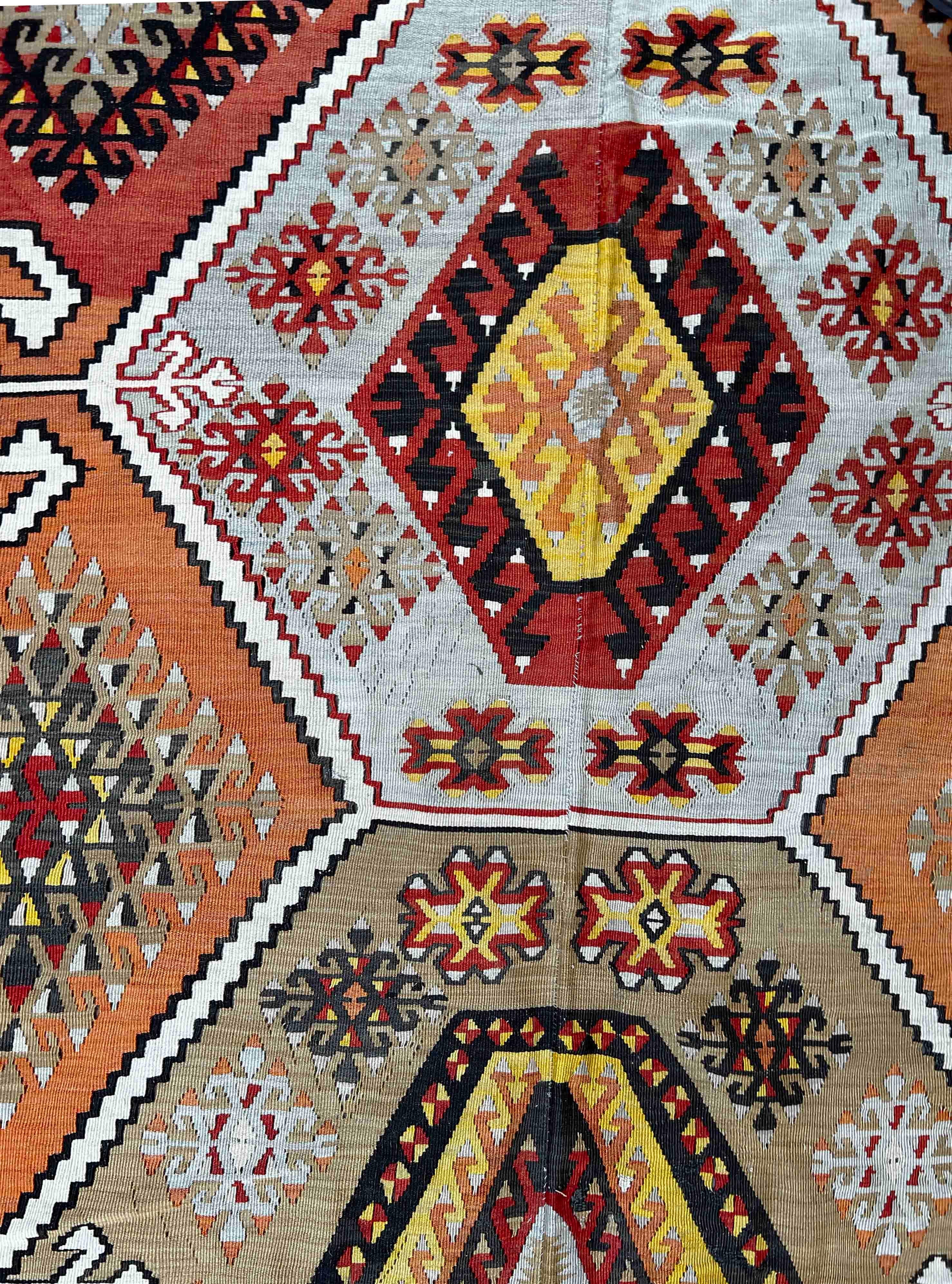 759 - Sehr schöner türkischer Kelim im Vintage-Stil im Angebot 7