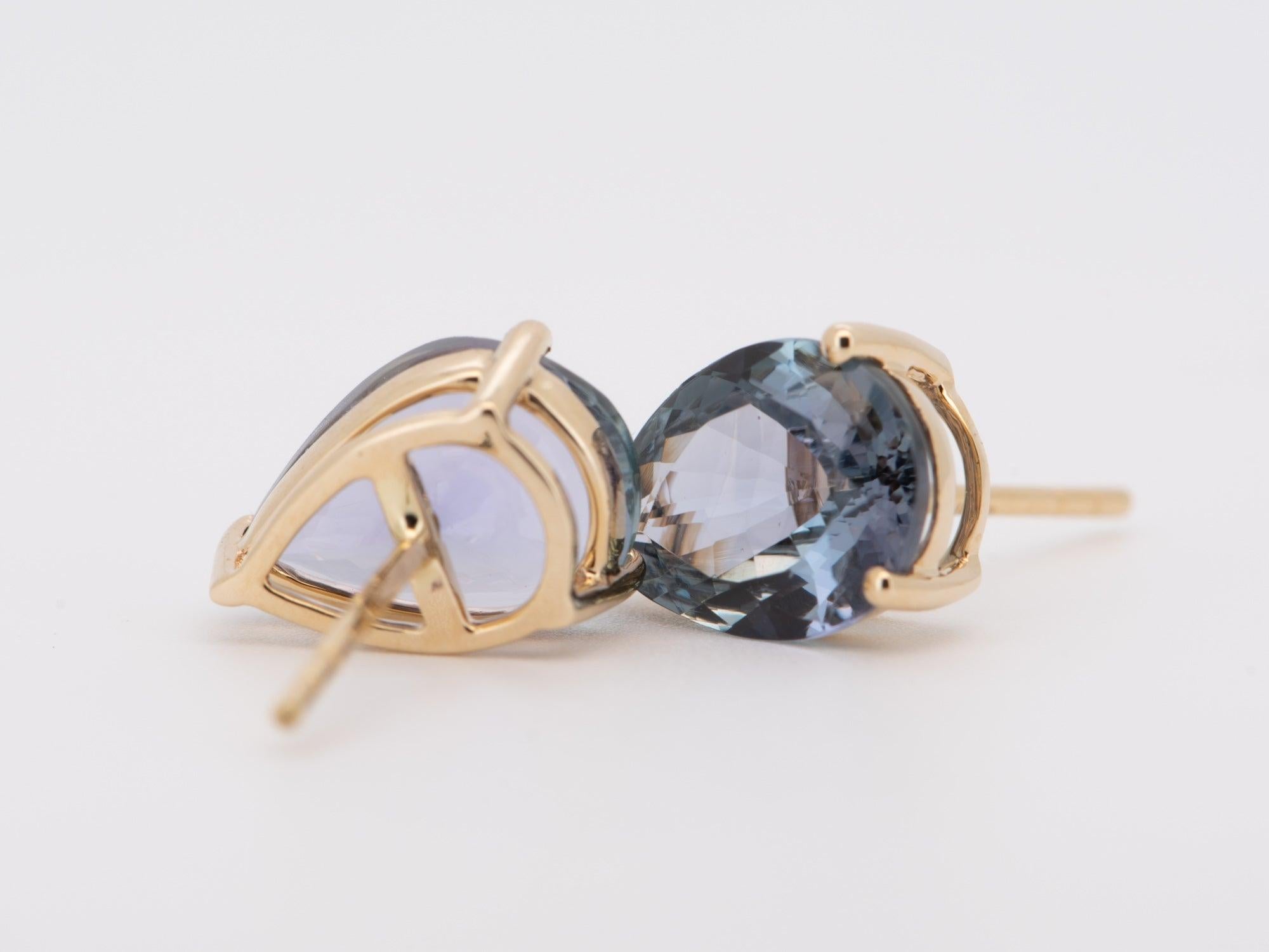 Orecchini a goccia con smeraldo e tanzanite naturale da 7,59ctw in oro 14K R3237 In condizioni Nuovo in vendita a Osprey, FL