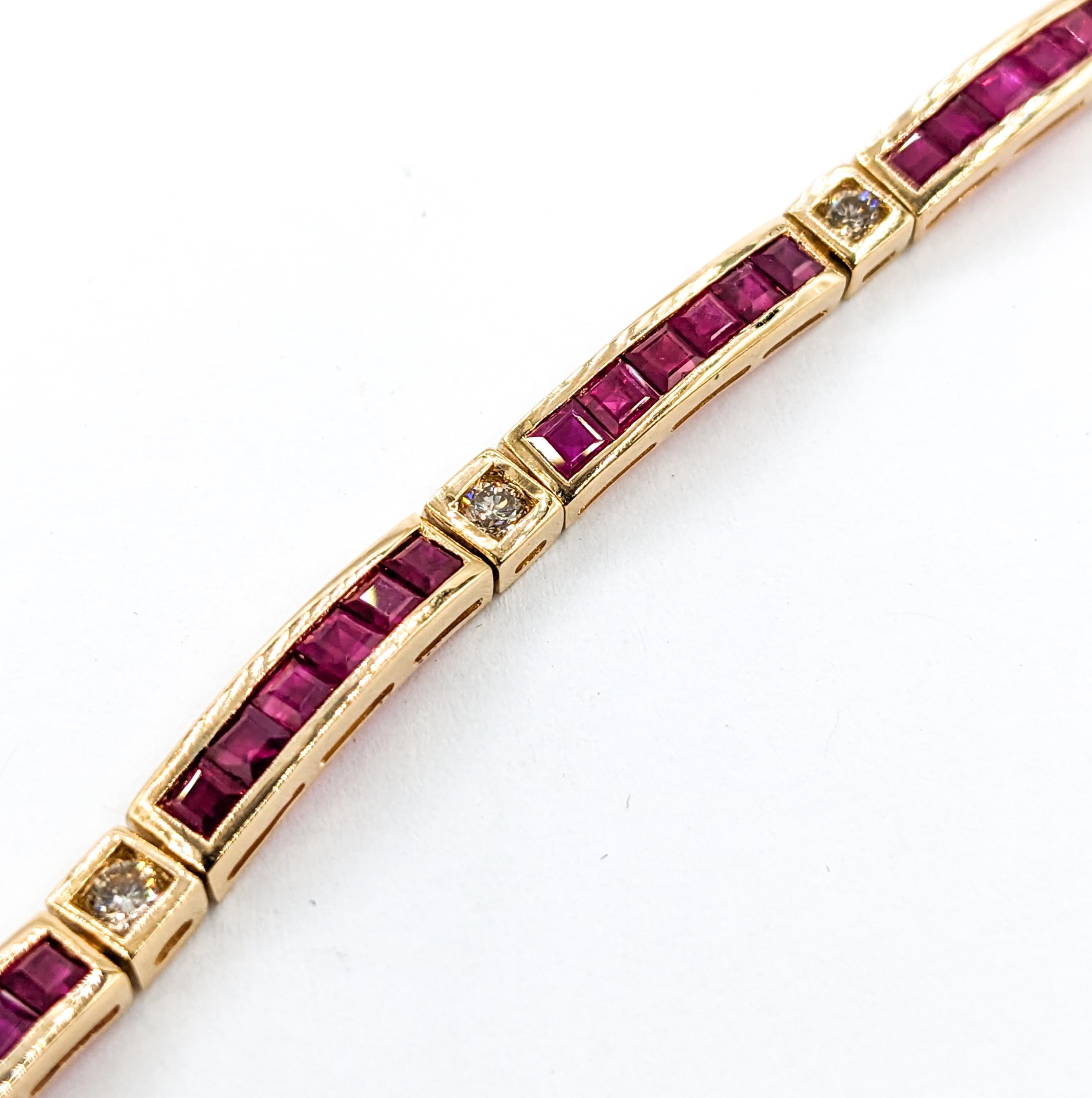 Bracelet en or jaune avec rubis et diamants de 7,5ctw Pour femmes en vente
