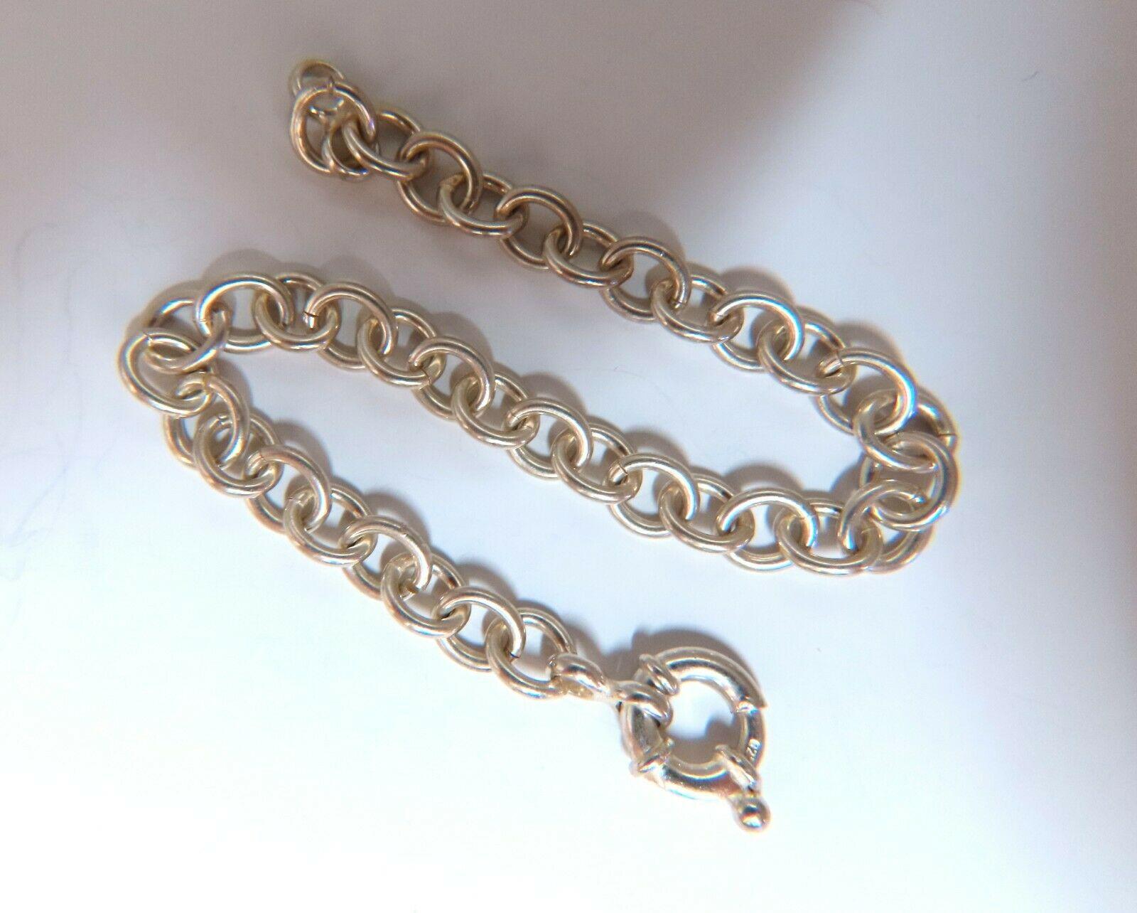Sterling Silver Toggle Link Bracelet

8.75 Inch

7mm links

Sterling silver 17 grams

Free Insured overnight shipping.

All Items come with a Free White ribbon gift box.