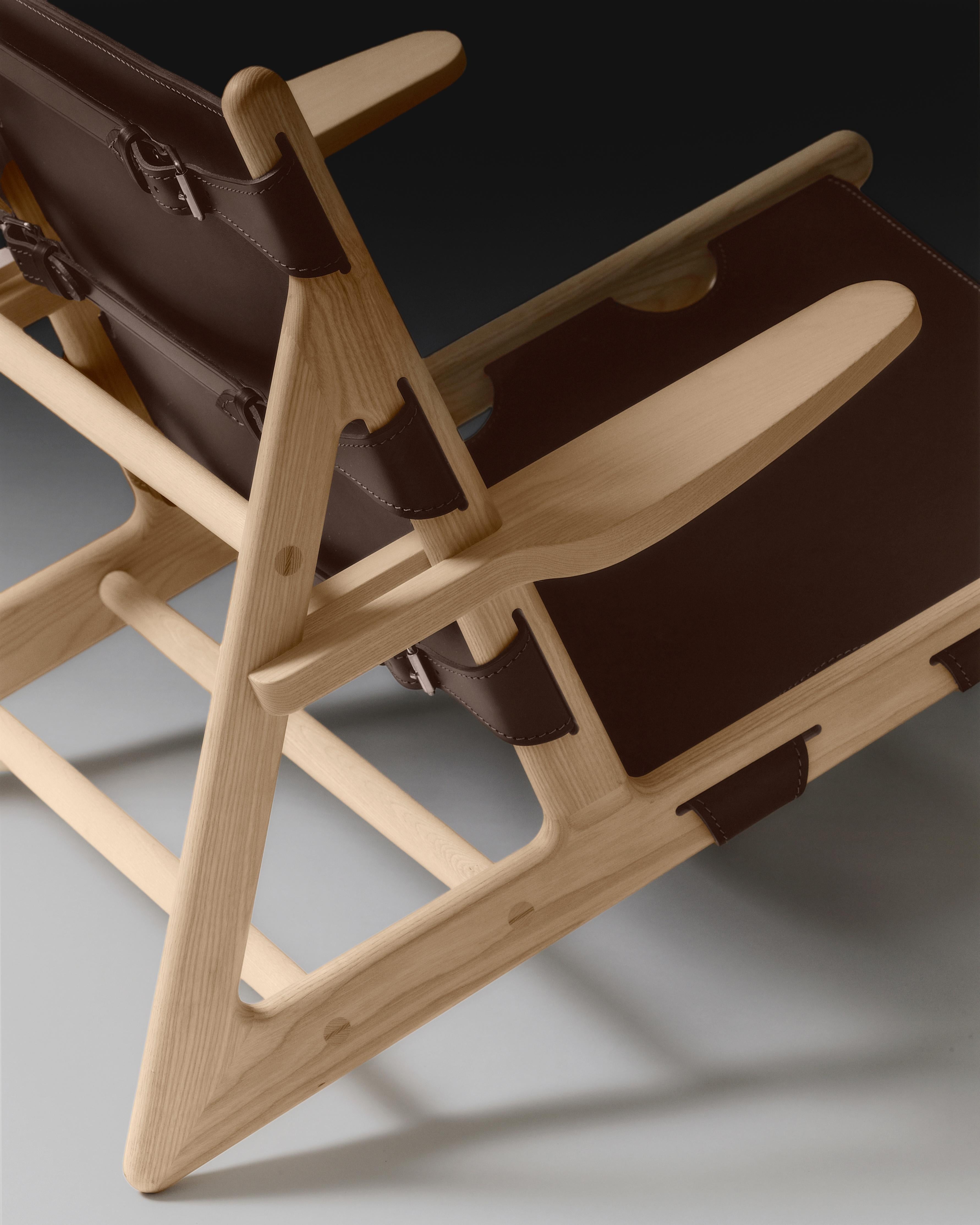 75th Anniversary Edition, The Hunting Chair in Leder Braun / Esche Light Oil im Angebot 1