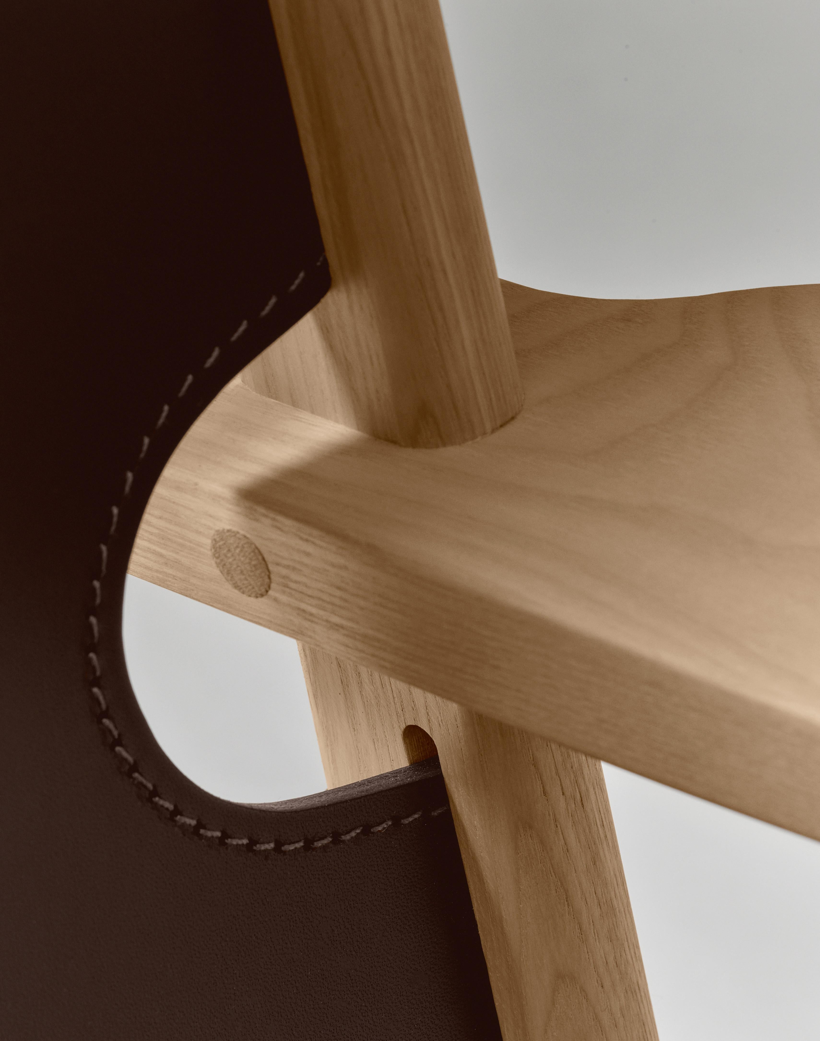 75th Anniversary Edition, The Hunting Chair in Leder Braun / Esche Light Oil im Angebot 2