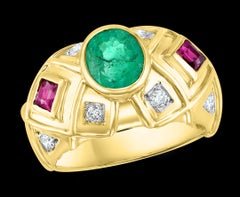 Oval Emerald , Pink Tourmaline  Diamond Ring 18 Karat Yellow Gold,  Size 6.5