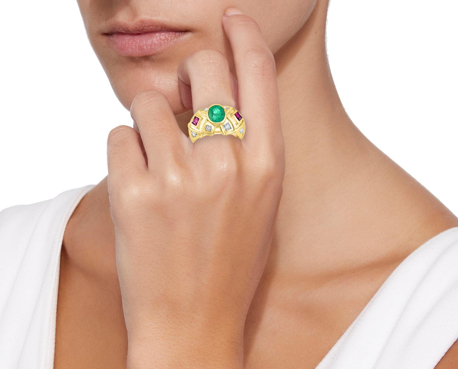 Oval Cut Oval Emerald , Pink Tourmaline  Diamond Ring 18 Karat Yellow Gold,  Size 6.5 For Sale