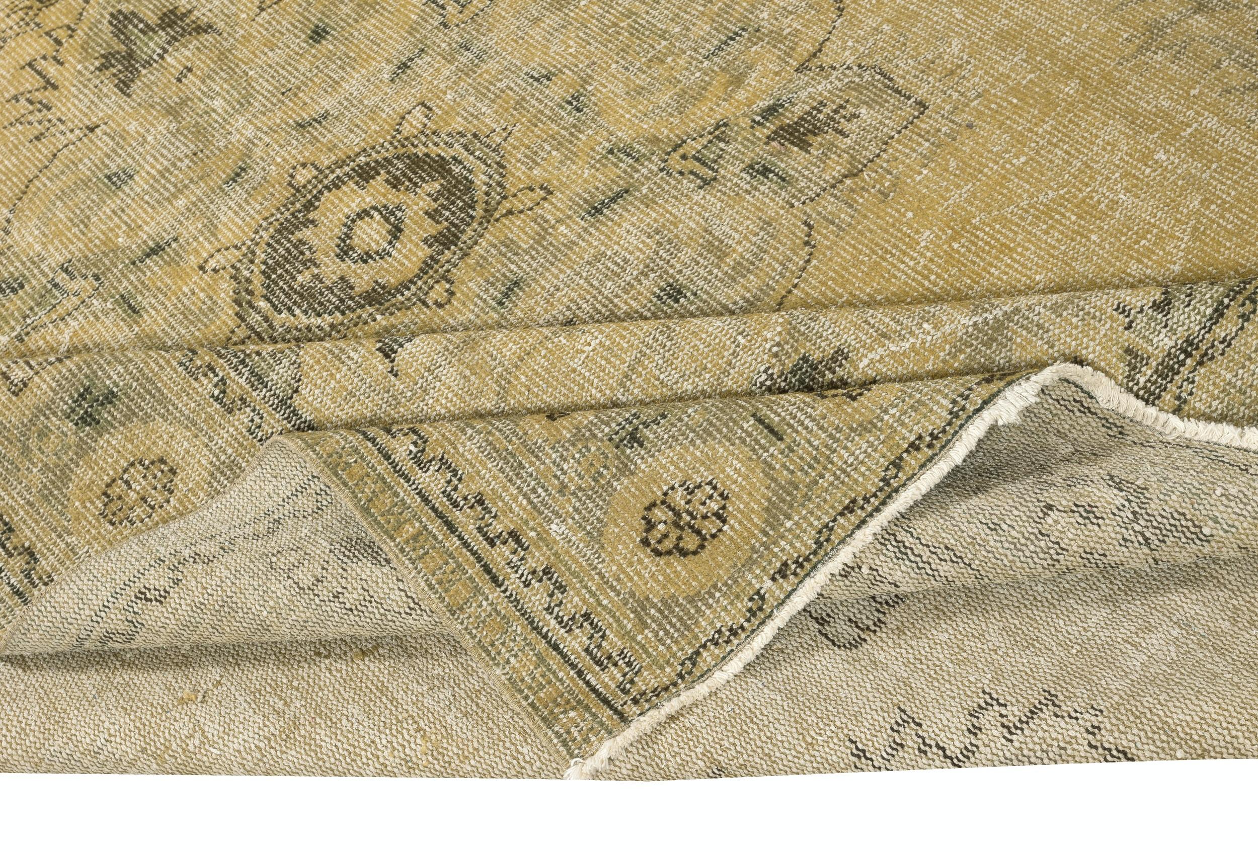 Turc 7.5x10 Ft Vintage Country and Farmhouse Decor Tapis de sol. Tapis turc fait main en vente