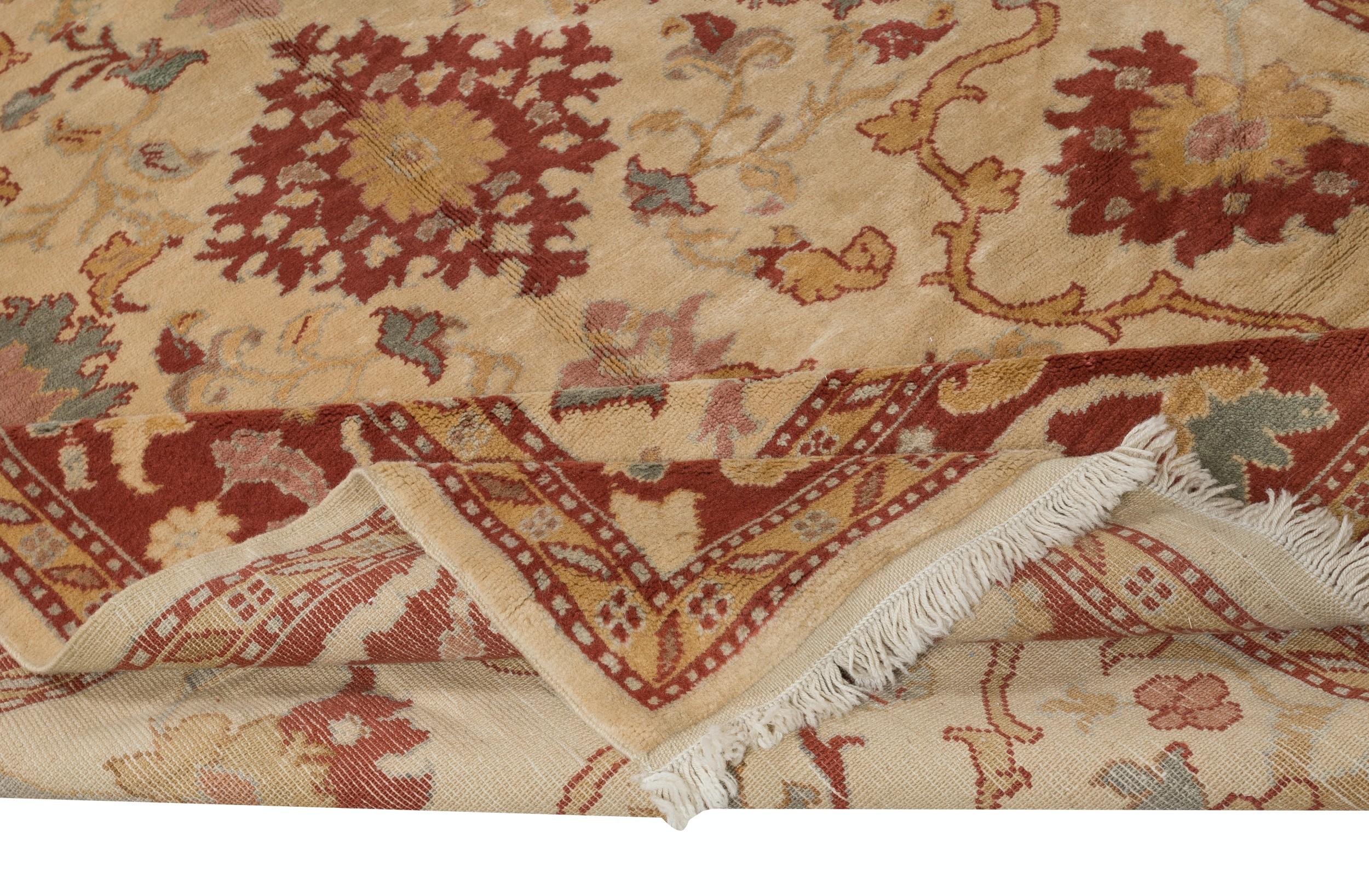 Rustic 7.5x10.6 Ft Vintage Turkish Oushak Rug. 100% Wool. Excellent Condition For Sale