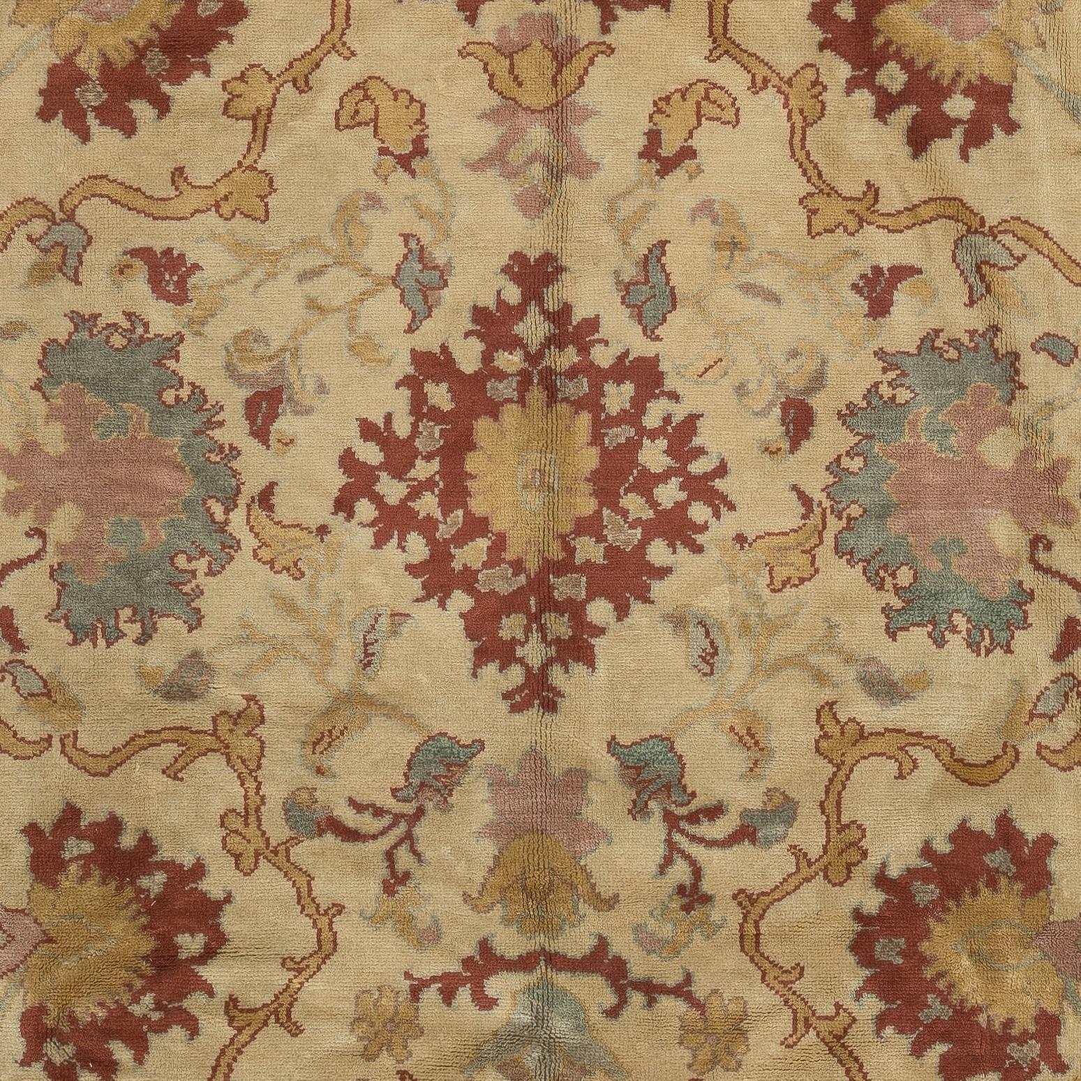 7.5x10.6 Ft Vintage Turkish Oushak Rug. 100% Wool. Excellent Condition In Good Condition For Sale In Spring Valley, NY