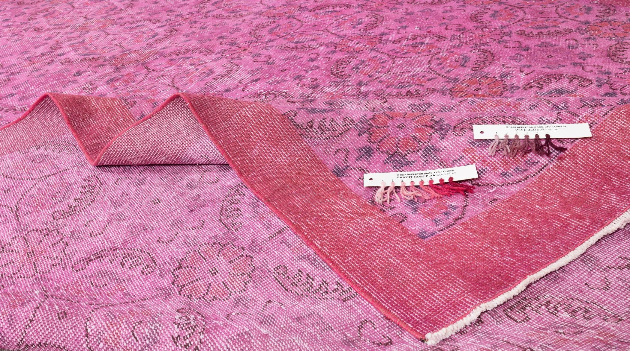 7.5x11 Ft handgefertigter floraler Teppich in Rosa, zeitgenössischer türkischer Wollteppich (Moderne) im Angebot