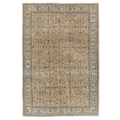 Türkischer 7,5x11 Ft Vintage-Teppich mit floralem Design. Dekorativer handgefertigter Teppich