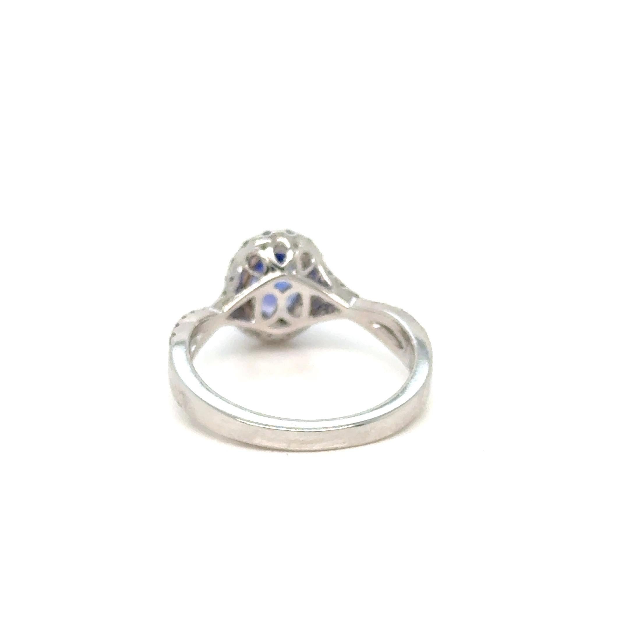 7,5X5,5 OV 1,10 carat tanzanite avec 0,41 carat DI 3,47 gMS or blanc 14 carats Pour femmes en vente