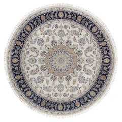 7
5"x7
5" Ivory Nain Flower Design Wool
Silk Hand Knotted Round Oriental Rug