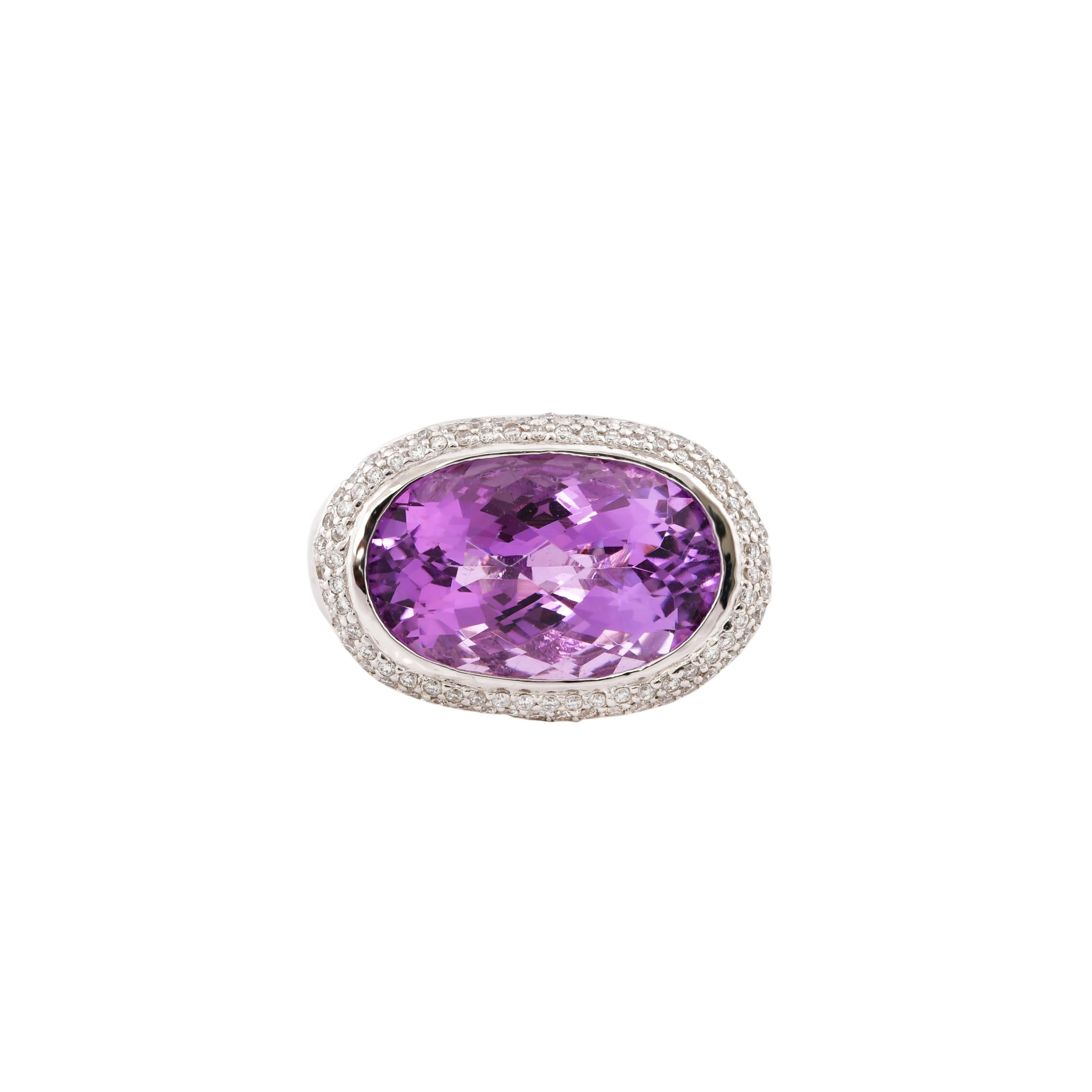 Oval Cut 7.6 Carat Amethyst and Diamond Ring in 14 Karat White Gold For Sale