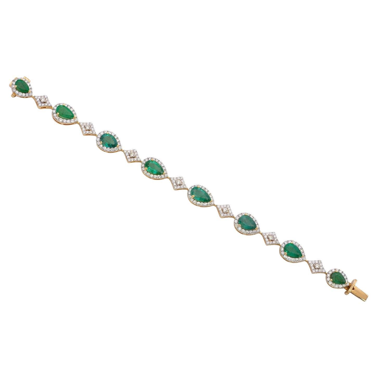 7.6 Carat Natural Emerald & 3.02 Carat Diamond 18K Gold Bracelet  For Sale