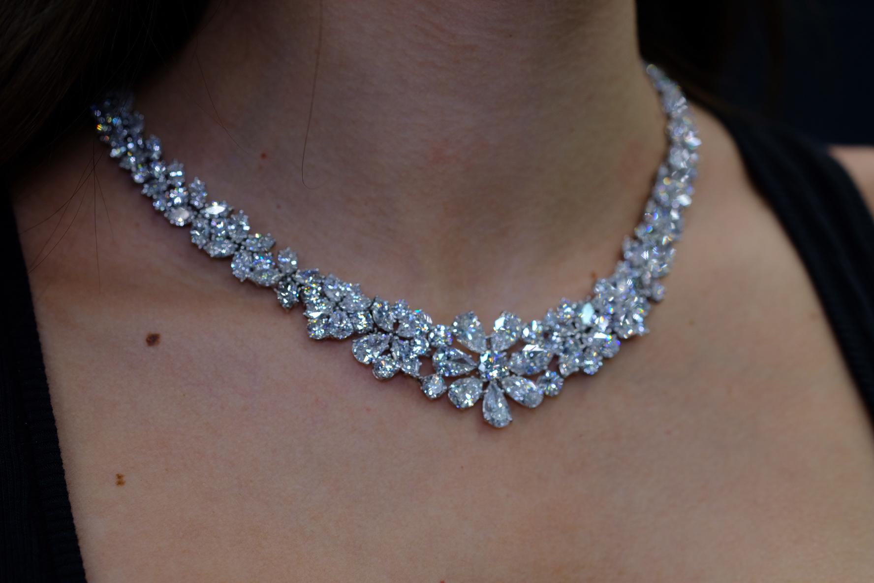 Women's 76 Carat Pear Cut, Marquise Cut, and Round Cut Diamond Collar Platinum Necklace For Sale