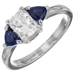 76 Karat Diamant-Saphir-Verlobungsring mit drei Steinen im Strahlenschliff