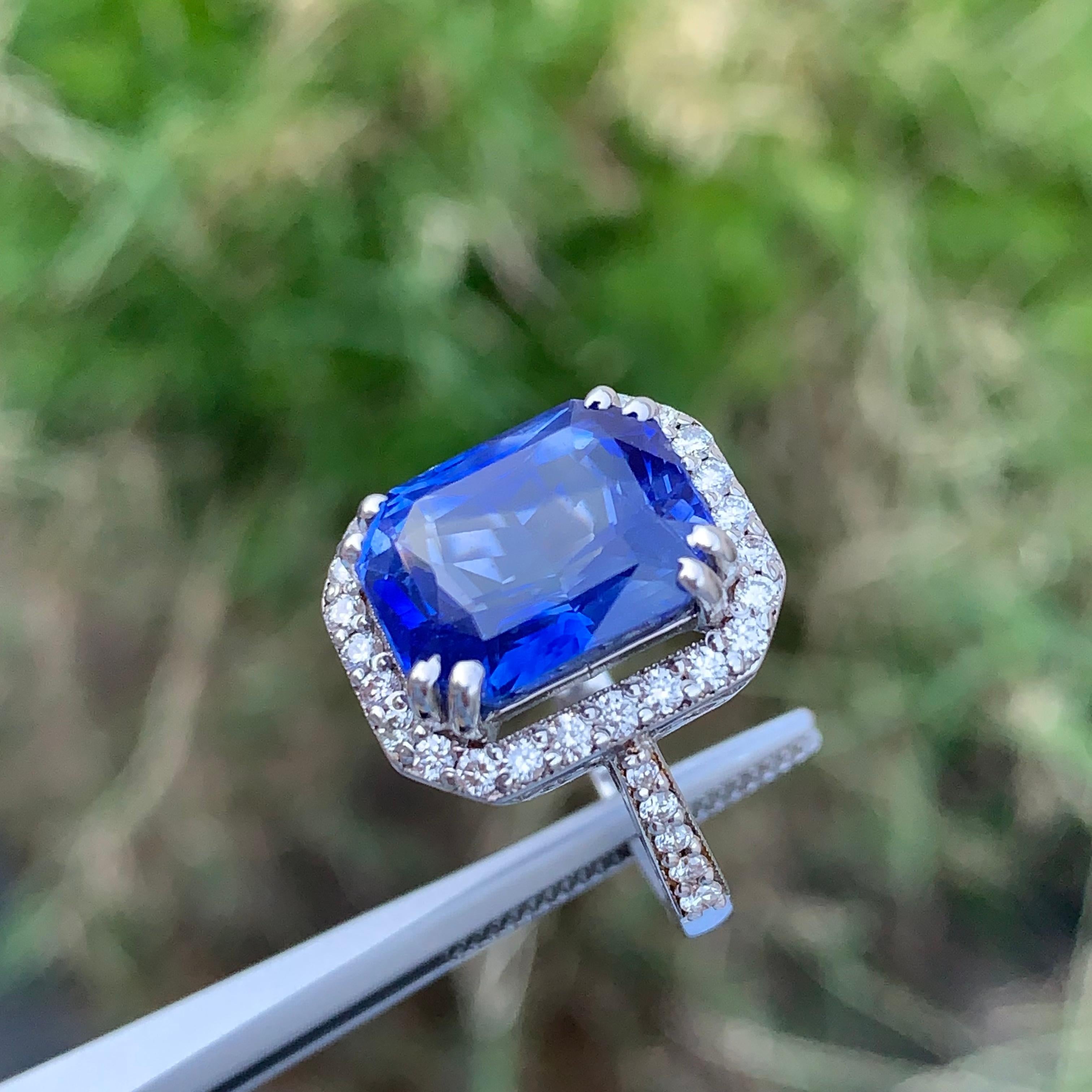 7.6 Gram Certified Royal Blue Sapphire Around Diamond Engagement Ring For Ladies For Sale 11