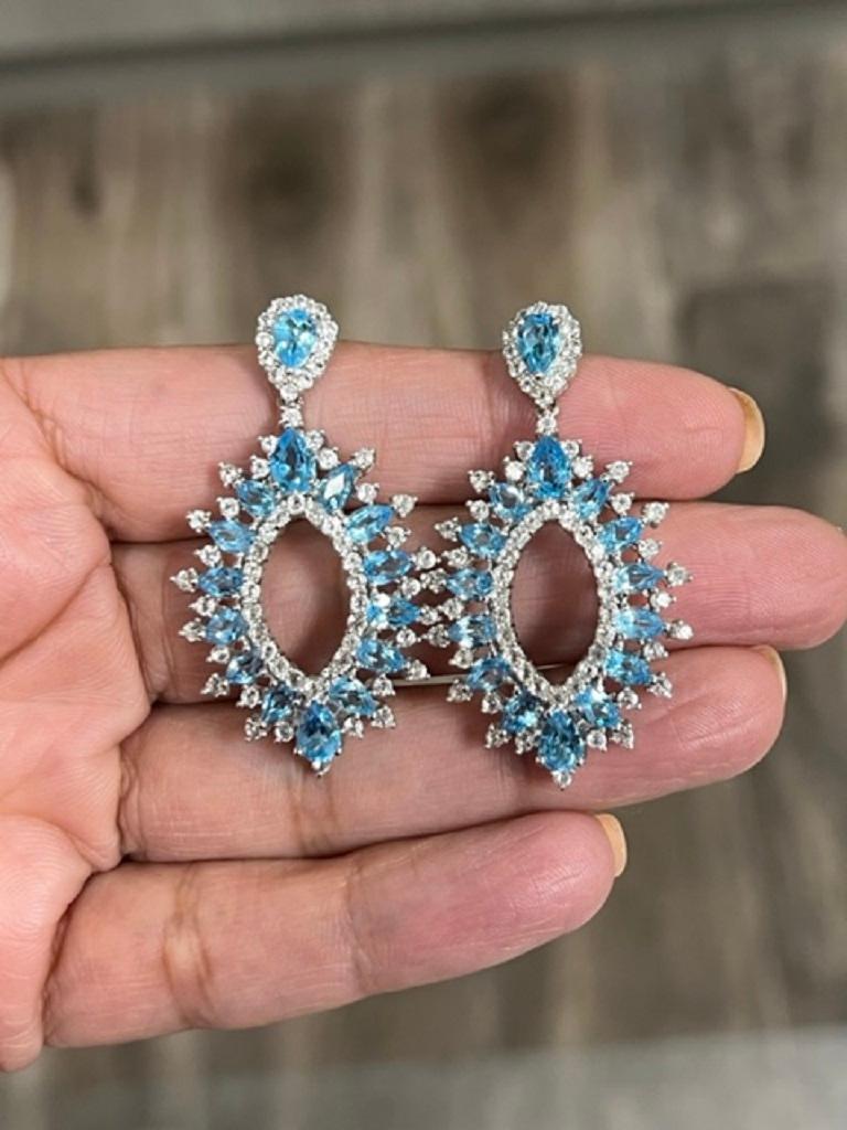 7.60 Carat Blue Topaz White Topaz Silver Earrings In New Condition For Sale In Los Angeles, CA