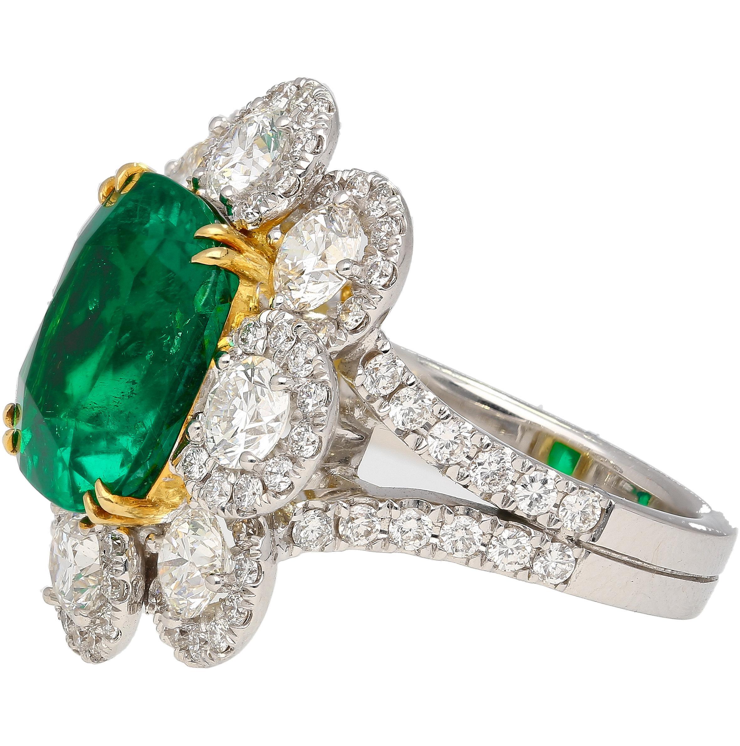 7,60 Karat kolumbianischer Smaragd GRS zertifizierter Kissenschliff Minor Oil Diamant 18 Ring im Angebot 1