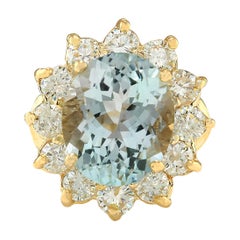 7.60 Carat Natural Aquamarine 18 Karat Yellow Gold Diamond Ring