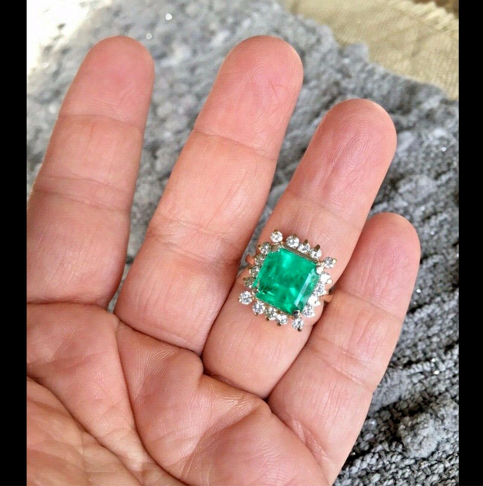 bahia emerald size