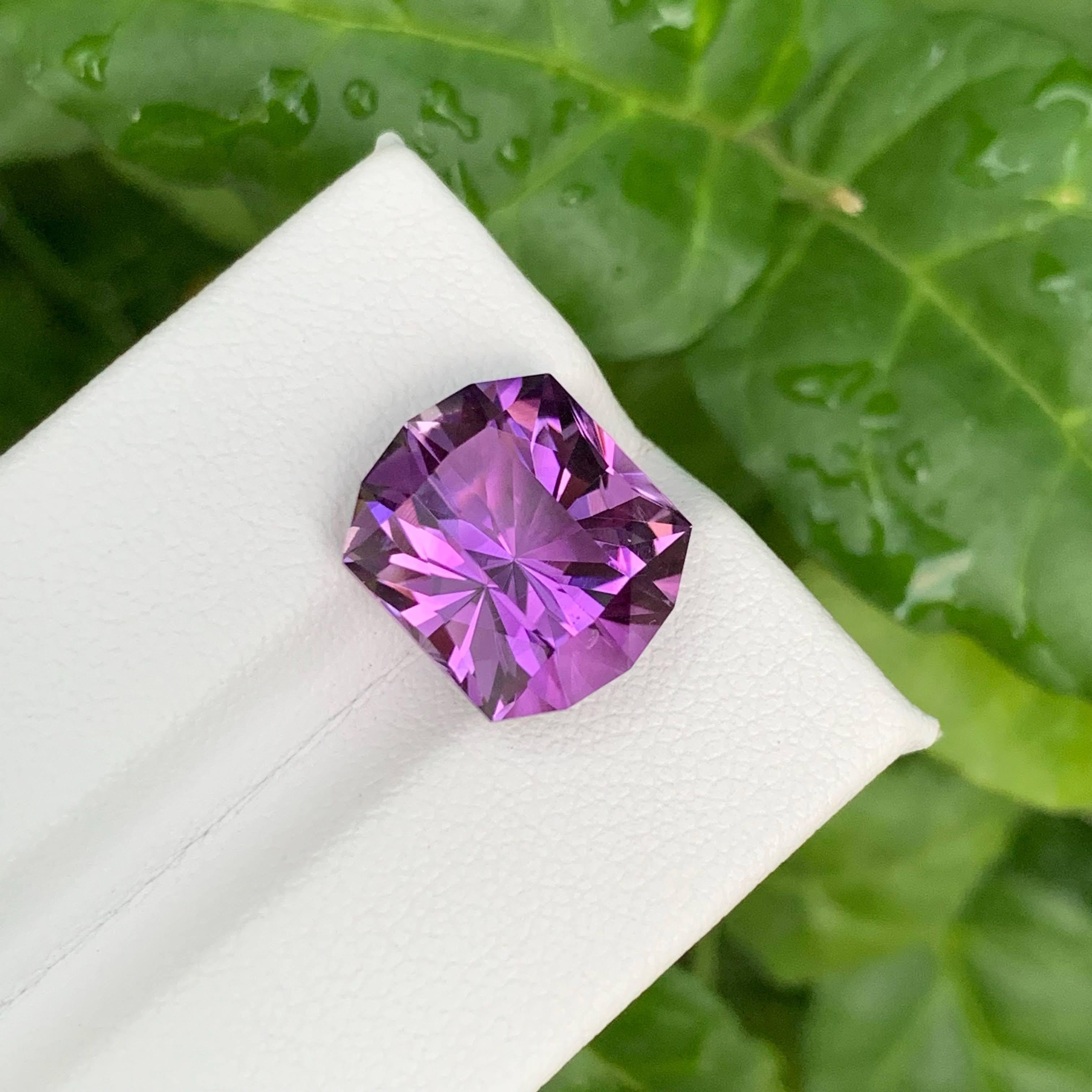 7.60 Karat Natürlicher Lila Amethyst im Präzisionsschliff Brasilianischer Edelstein im Angebot 1