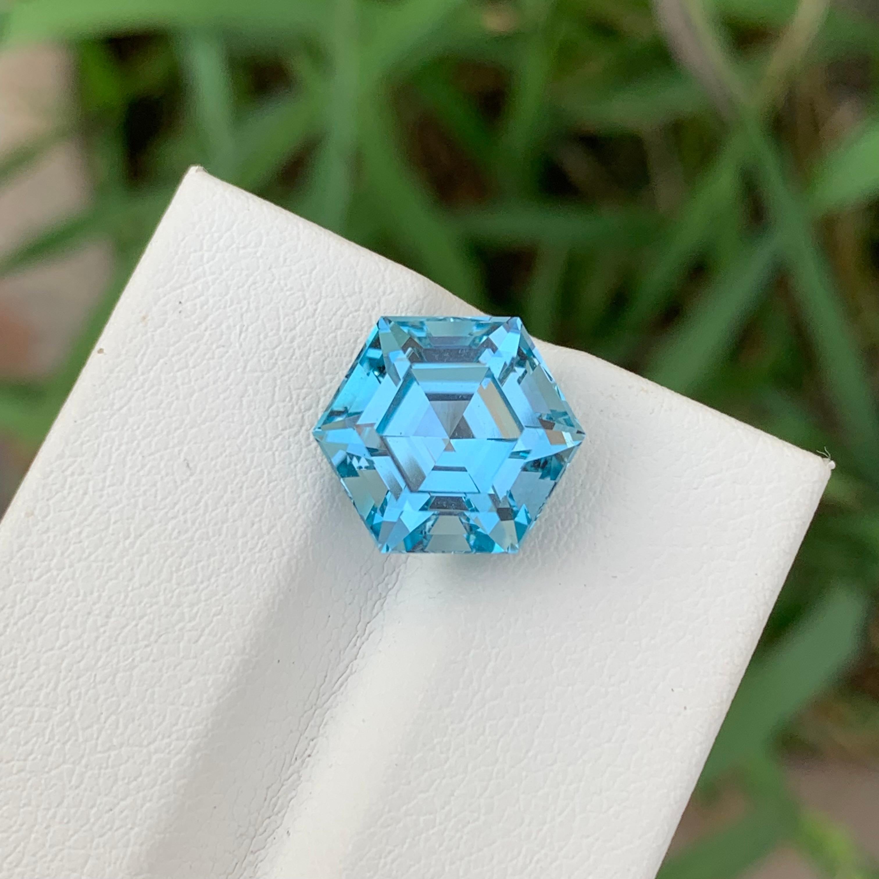 7,60 Karat hübscher loser blauer Topas in sechseckiger Form aus Stein aus Steinminen im Angebot 4